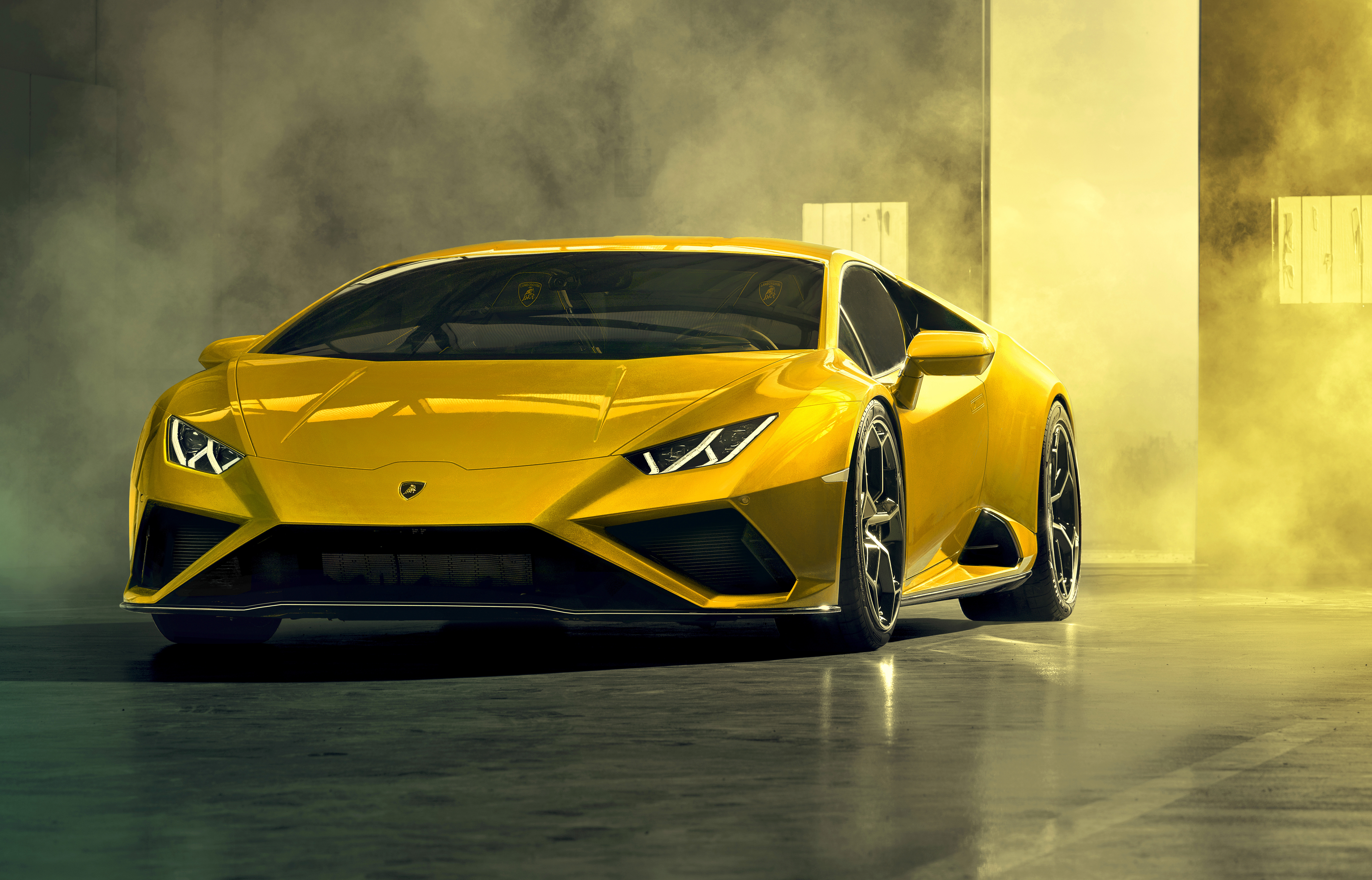 Best Mobile Lamborghini Huracán Evo Backgrounds