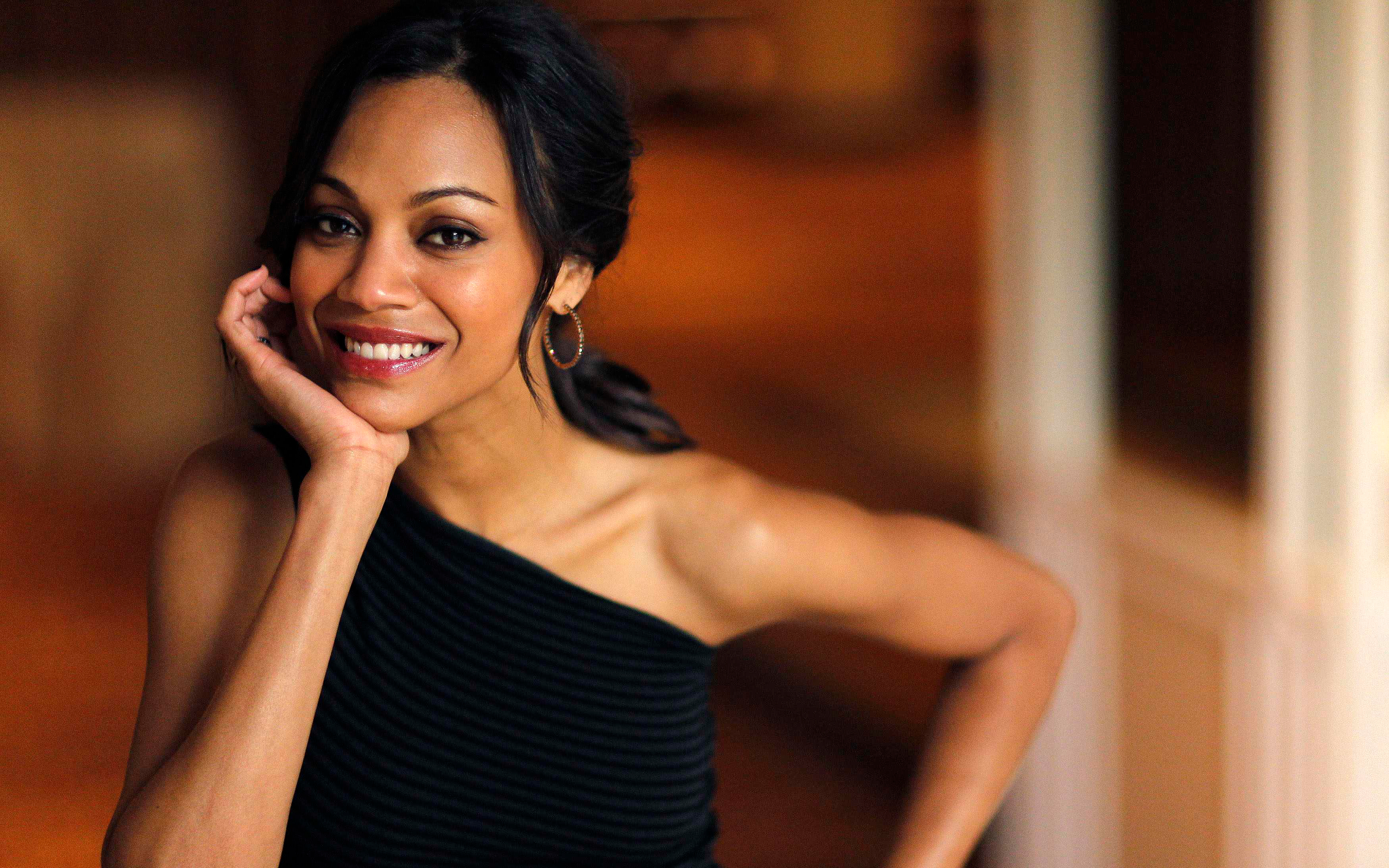 Зои салдана. Зои Салдана Zoe Saldana. Зои Салдана молодая. Зои Салдана hot.