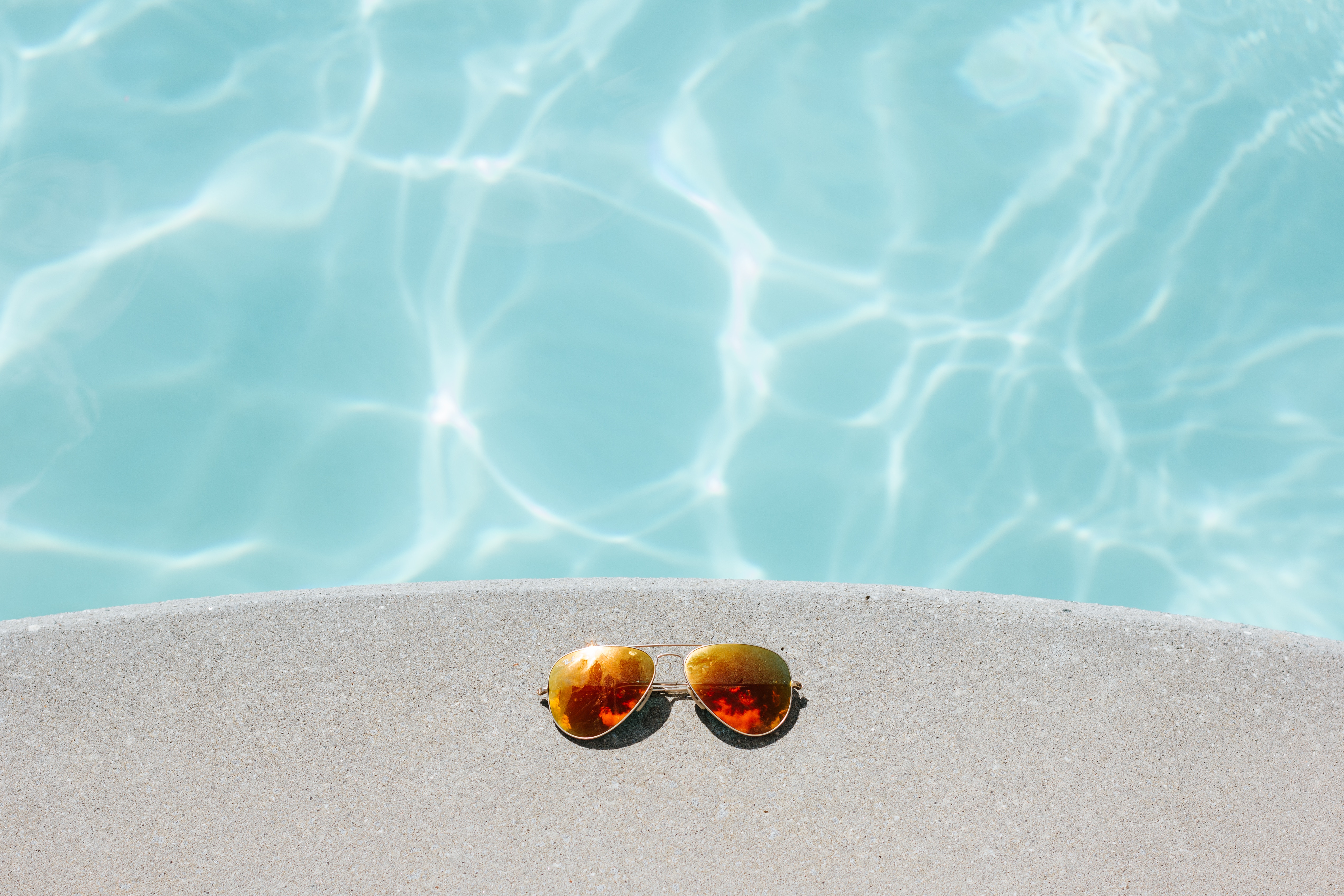 133290 Bildschirmschoner und Hintergrundbilder Sonnenbrillen auf Ihrem Telefon. Laden Sie verschiedenes, schwimmbad, sonnenbrille, sonstige Bilder kostenlos herunter