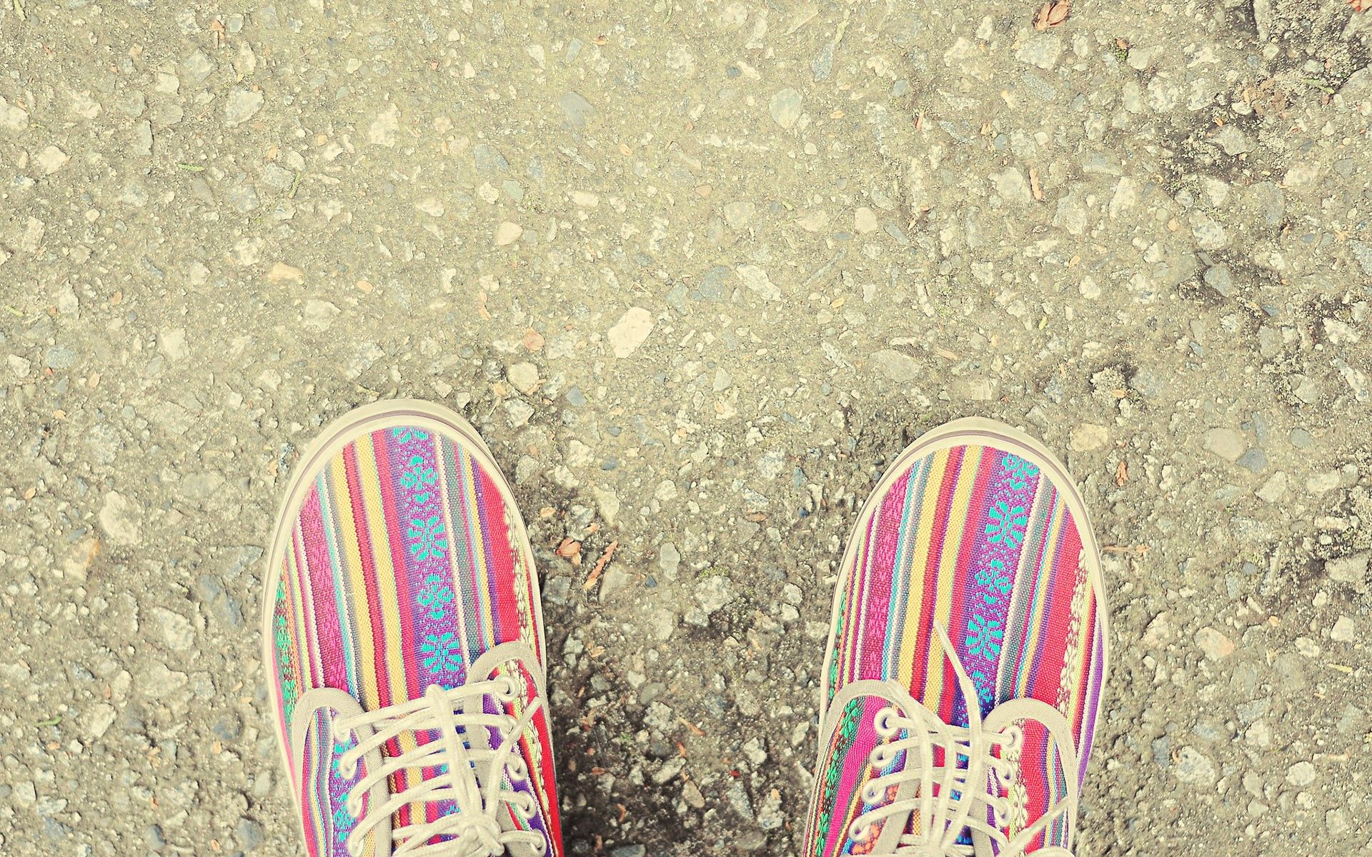 miscellanea, miscellaneous, sneakers, striped, style, shoes, footwear, laces, shoelaces