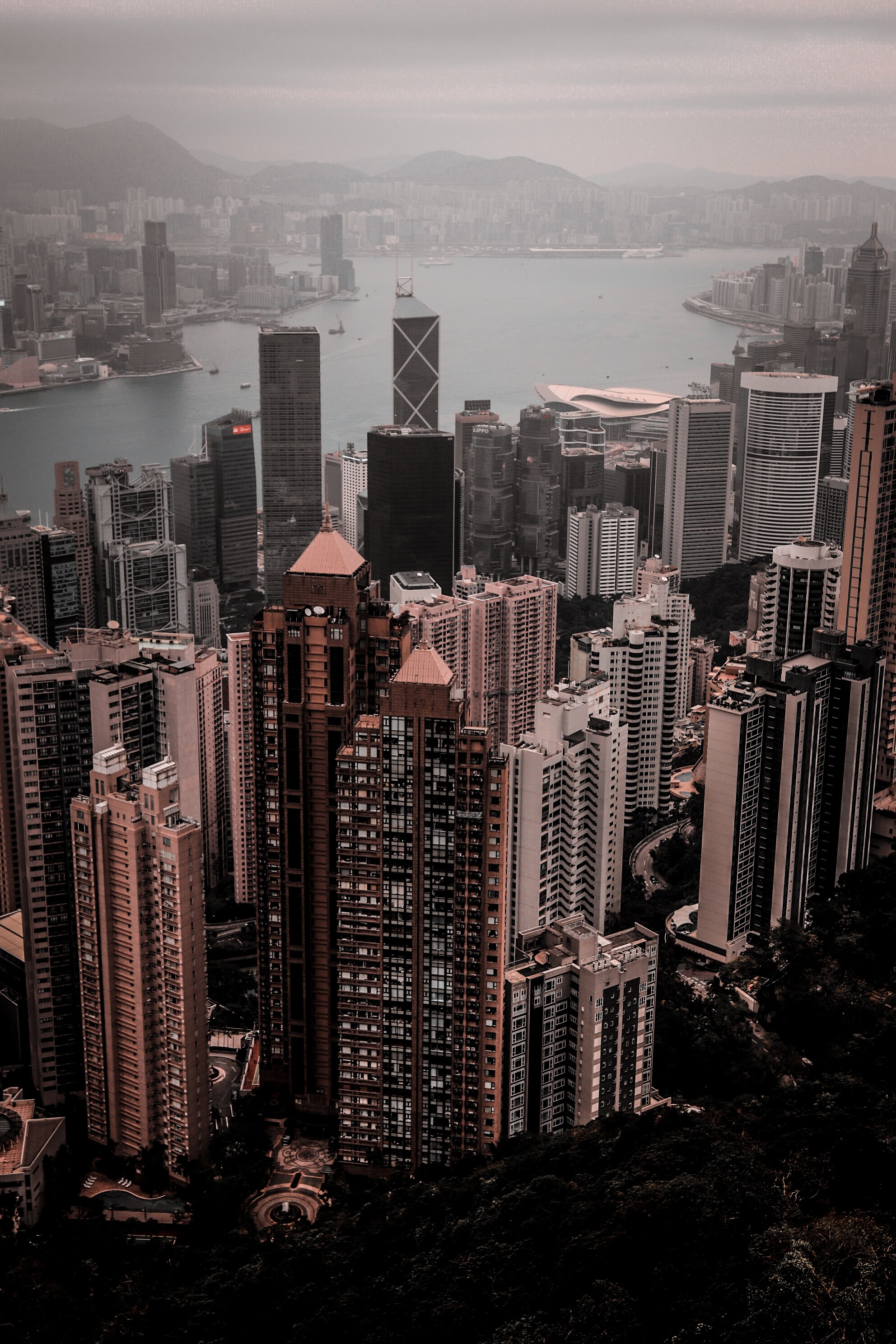 Handy-Wallpaper Städte, Architektur, Stadt, Gebäude, Blick Von Oben, Megapolis, Megalopolis, Hongkong, Sonderverwaltungsregion Hongkong kostenlos herunterladen.