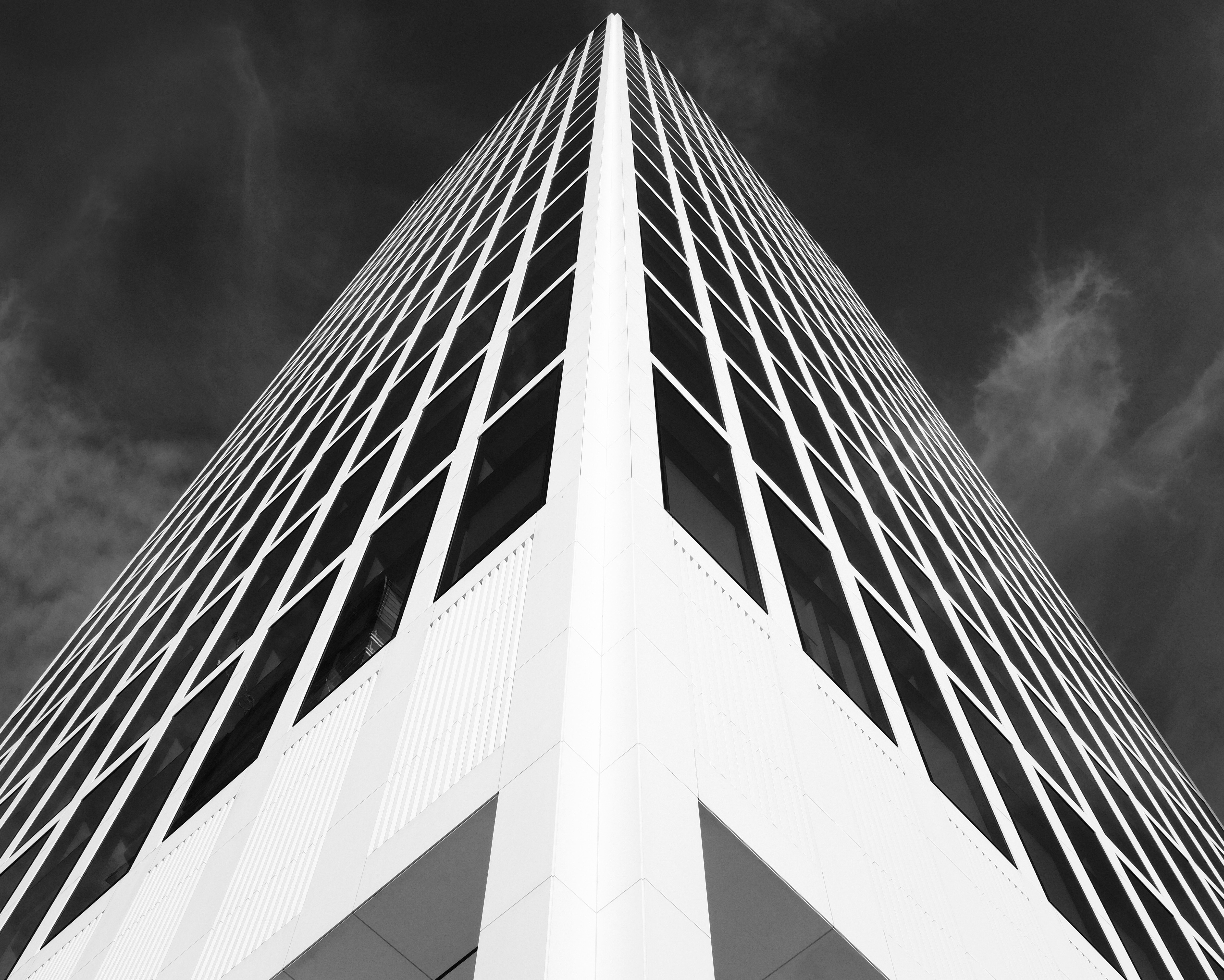 iPhone Wallpapers angle, facade, bw, symmetry Minimalism