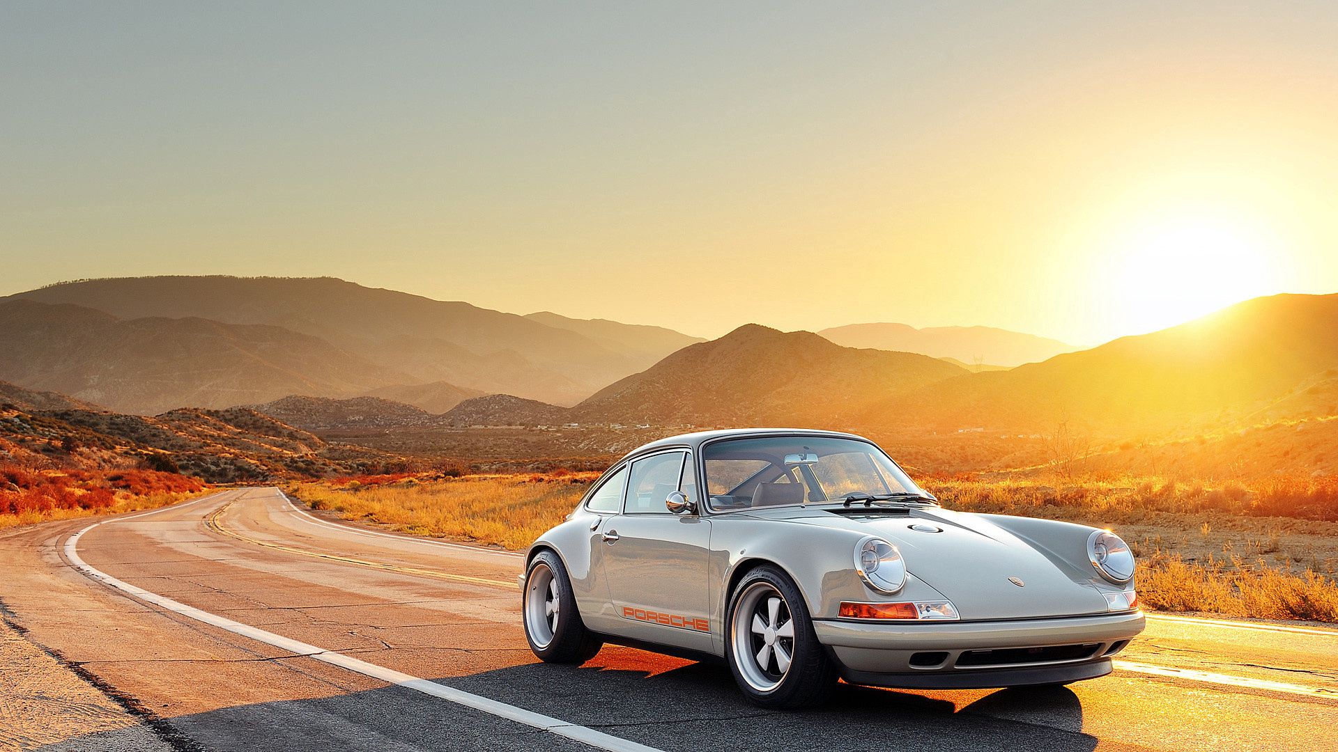 Handy-Wallpaper Porsche, Sunset, Cars, Straße, Seitenansicht, 911 kostenlos herunterladen.