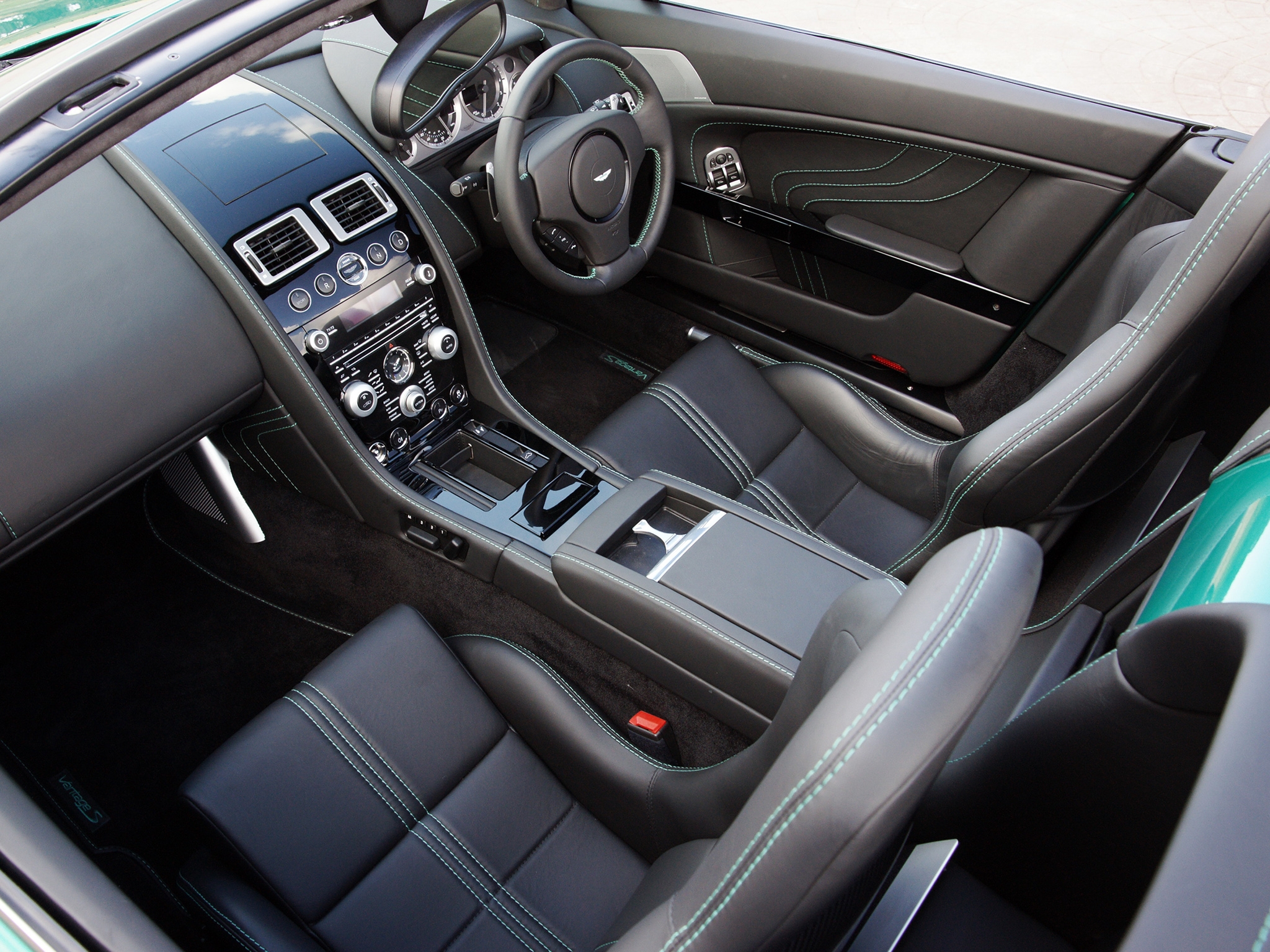 cars, interior, aston martin, black, steering wheel, rudder, salon, 2011, v8, vantage