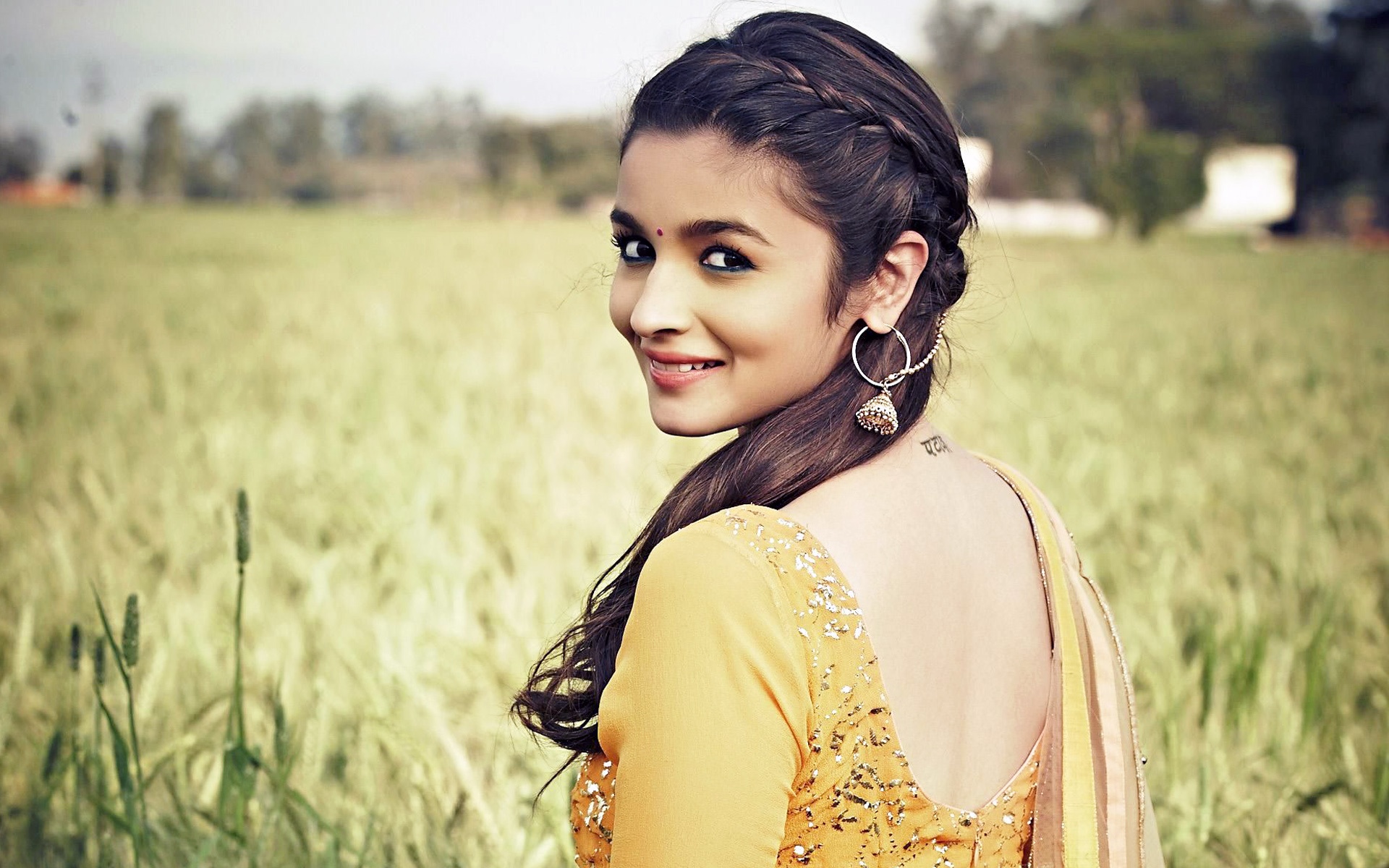 Alia Bhatt wallpapers for desktop, download free Alia Bhatt pictures and  backgrounds for PC 