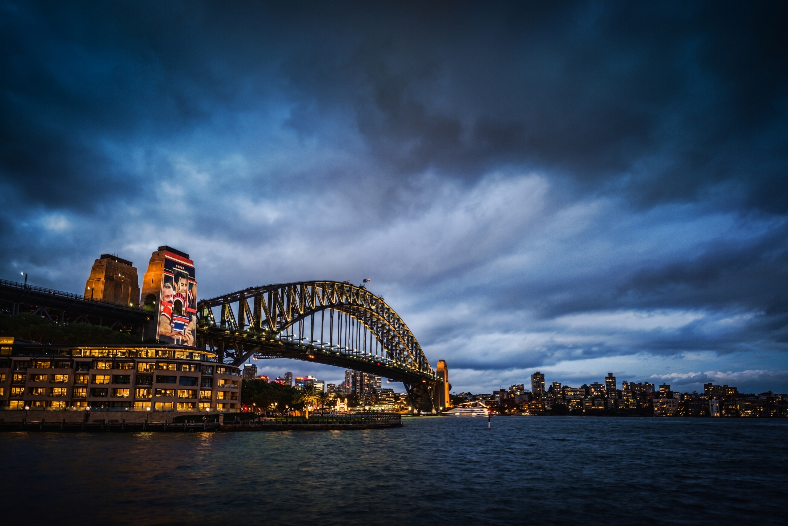 Laden Sie das Australien, Städte, Sydney, Nächtliche Stadt, Night City, Brücke, Hafenbrücke, Harbour Bridge-Bild kostenlos auf Ihren PC-Desktop herunter