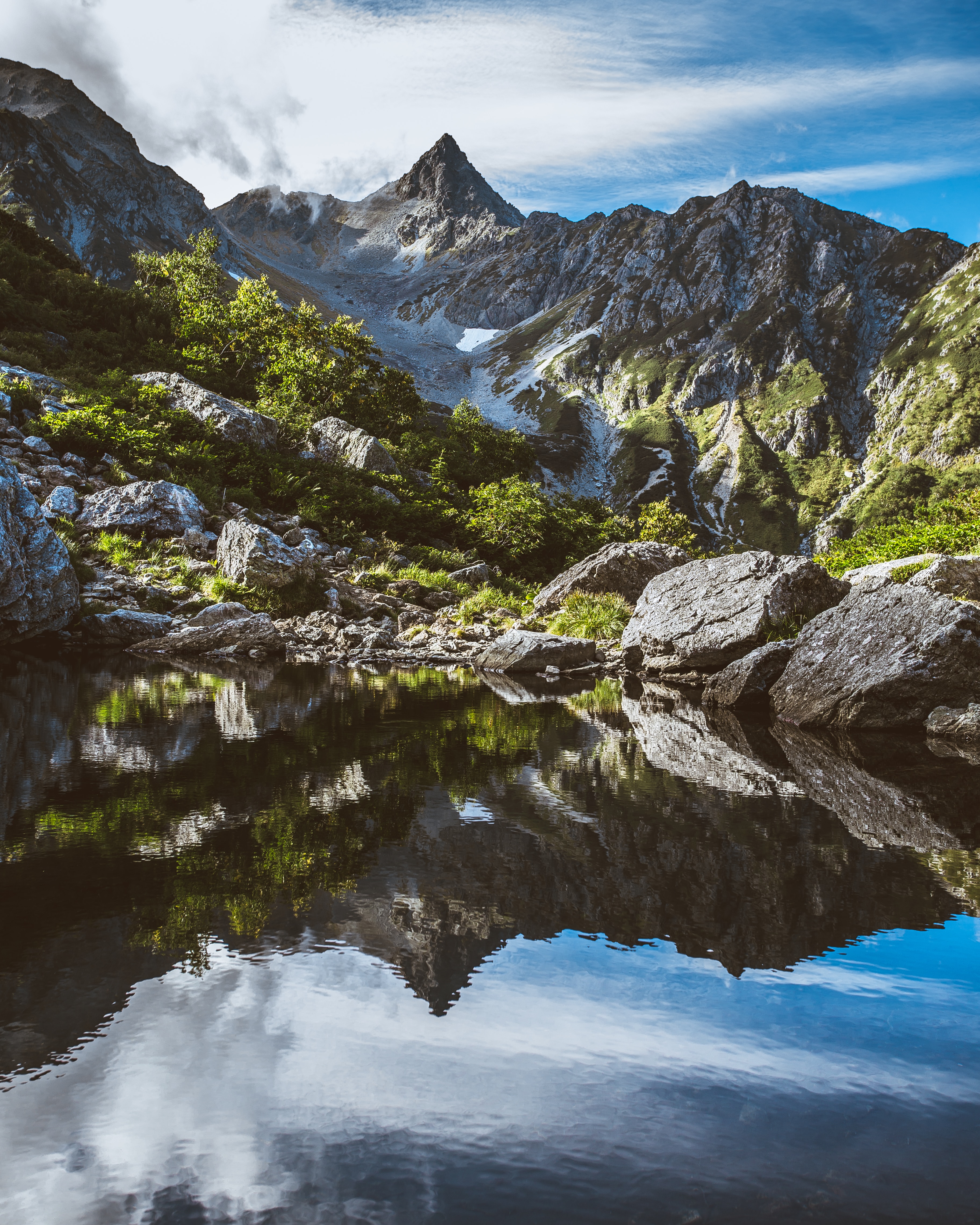 お使いの携帯電話の155637スクリーンセーバーと壁紙湖。 反射, 自然, 山脈, ストーンズの写真を無料でダウンロード