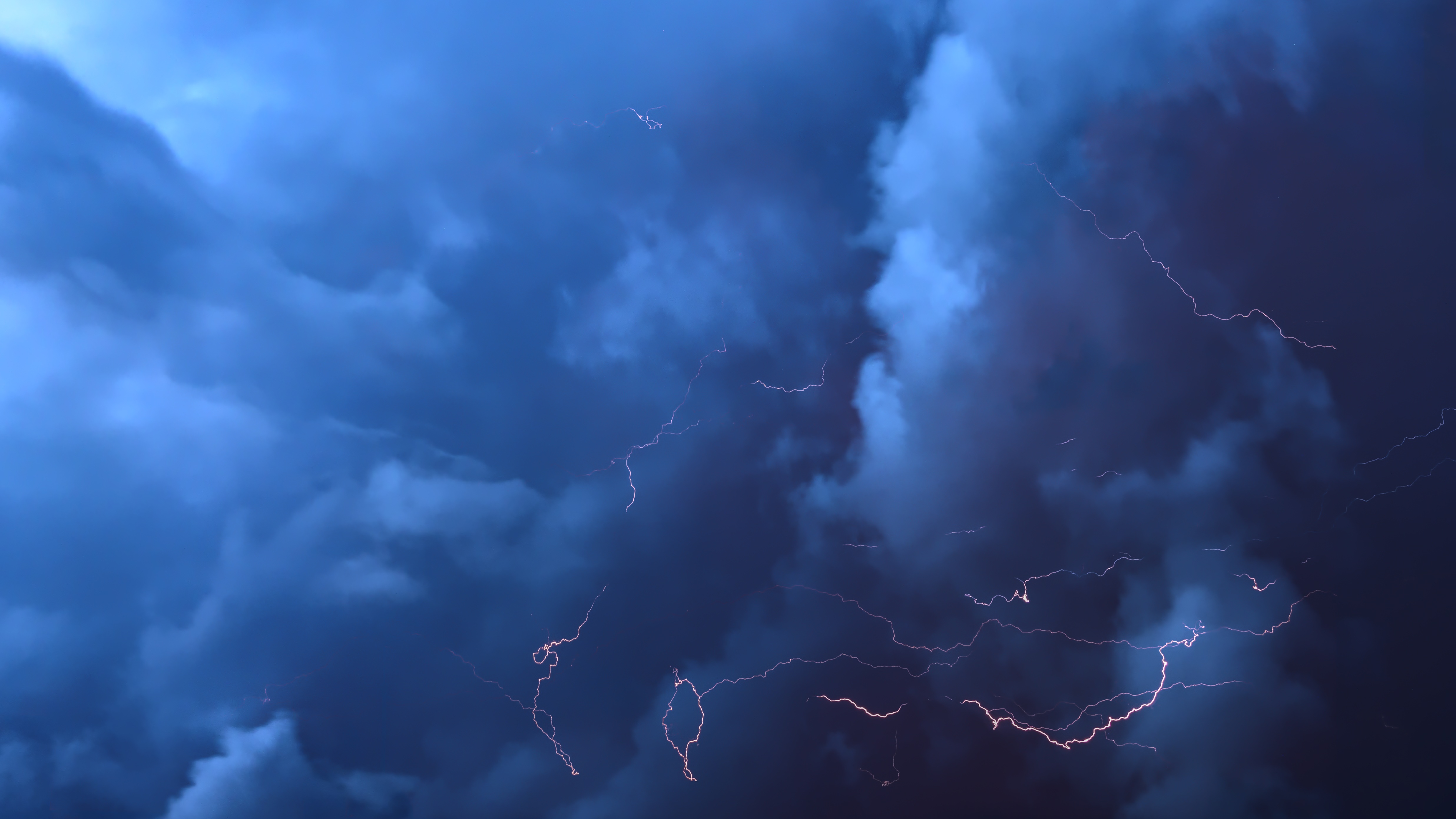 Laden Sie das Natur, Clouds, Blitz, Hauptsächlich Bewölkt, Bedeckt, Sturm, Gewitter-Bild kostenlos auf Ihren PC-Desktop herunter