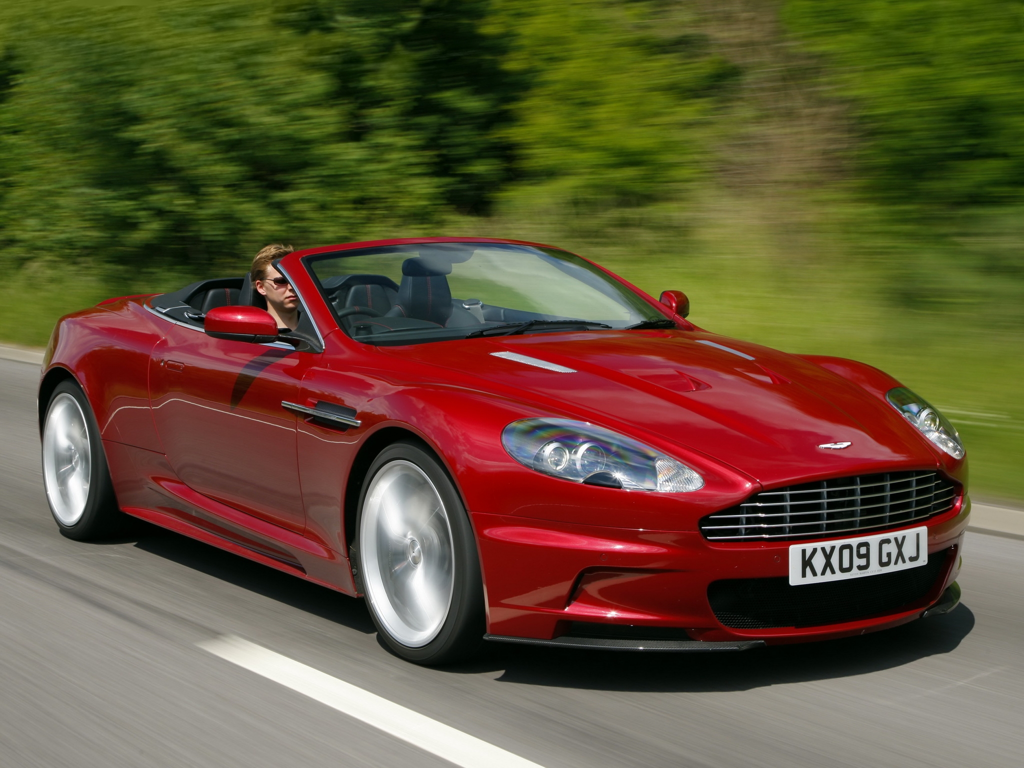 73318 Protetores de tela e papéis de parede Aston Martin em seu telefone. Baixe vista lateral, vermelho, 2009, velocidade fotos gratuitamente