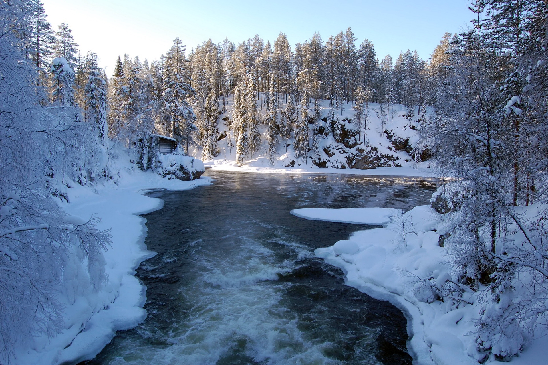 79047 Bild herunterladen natur, flüsse, bäume, eis, schnee, fließen, frost, rauhreif, stream, finnland - Hintergrundbilder und Bildschirmschoner kostenlos