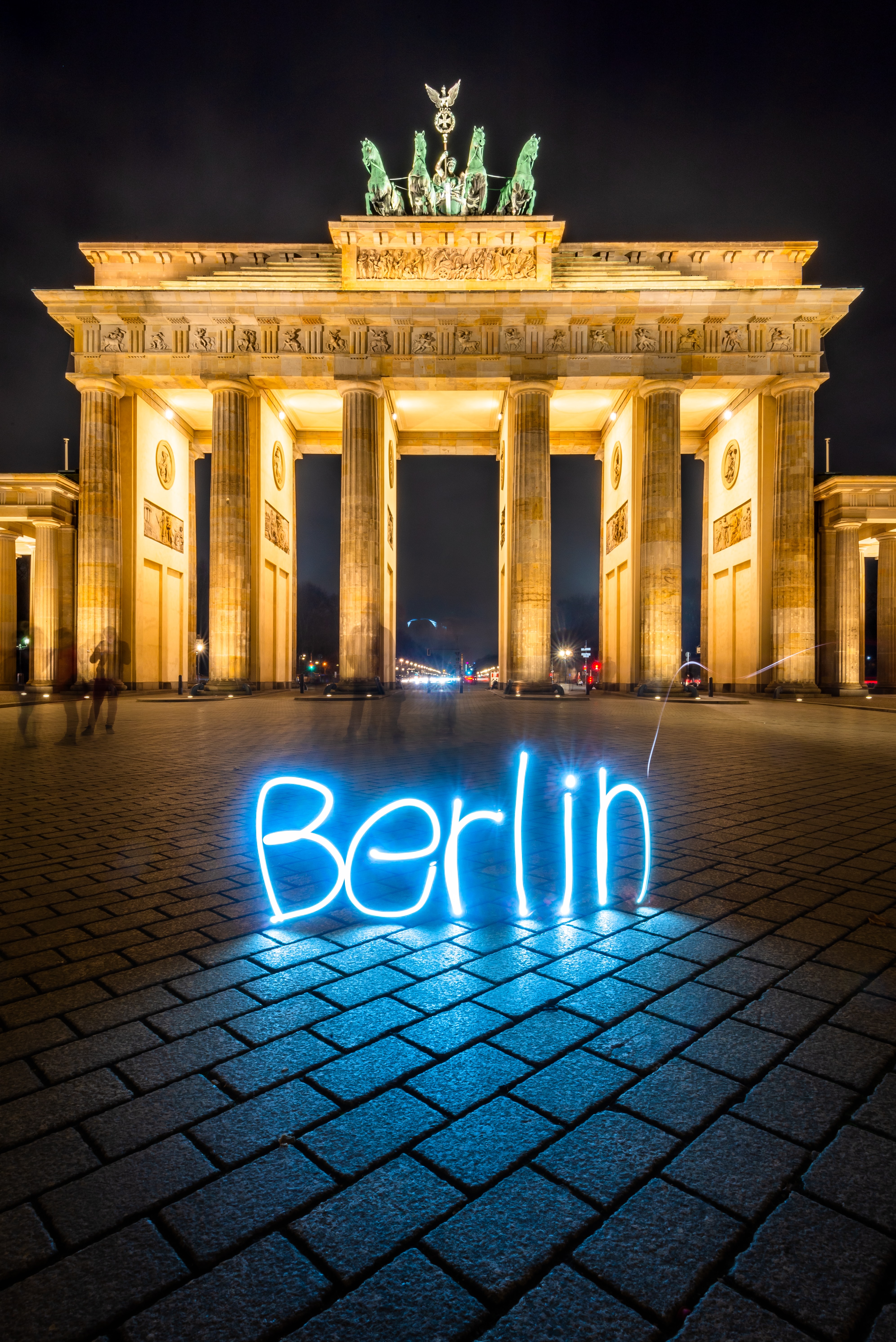 Laden Sie das Städte, Architektur, Berlin, Neon, Frostlicht, Freezelight, Glühen, Glow-Bild kostenlos auf Ihren PC-Desktop herunter