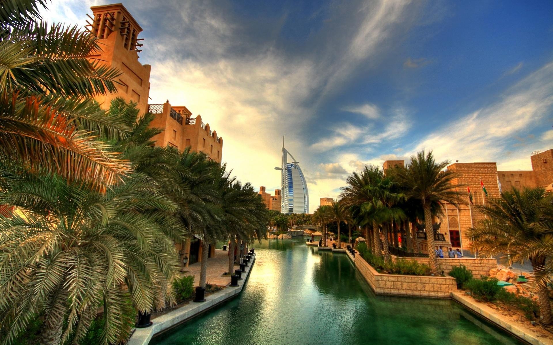 Mobile wallpaper: Dubai, Resort, Hotel, Man Made, Palm Tree, 867673  download the picture for free.