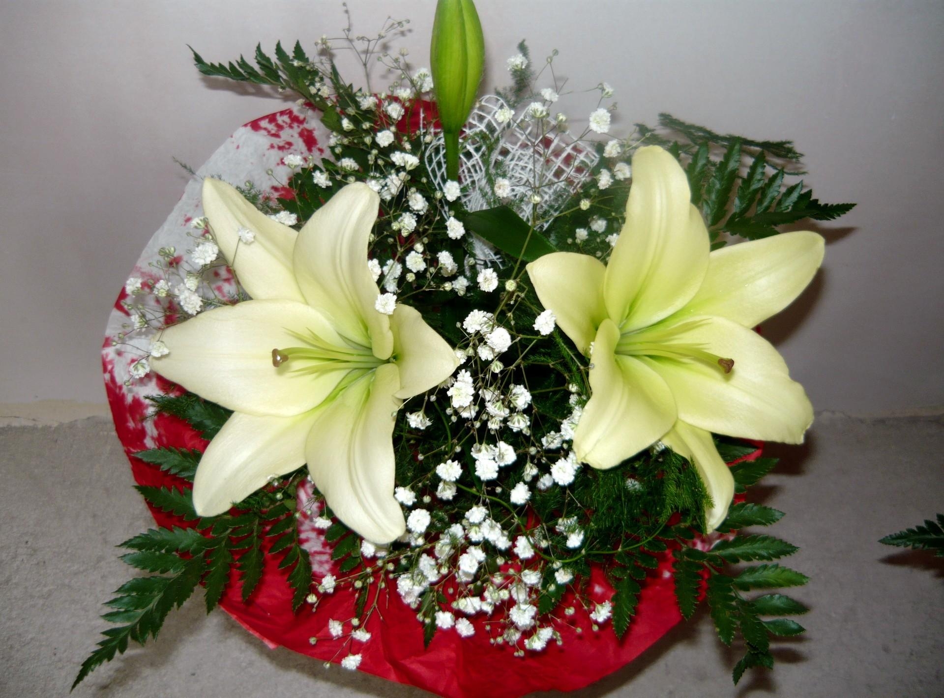 typography, flowers, lilies, fern, registration, bouquet, gypsophilus, gipsophile