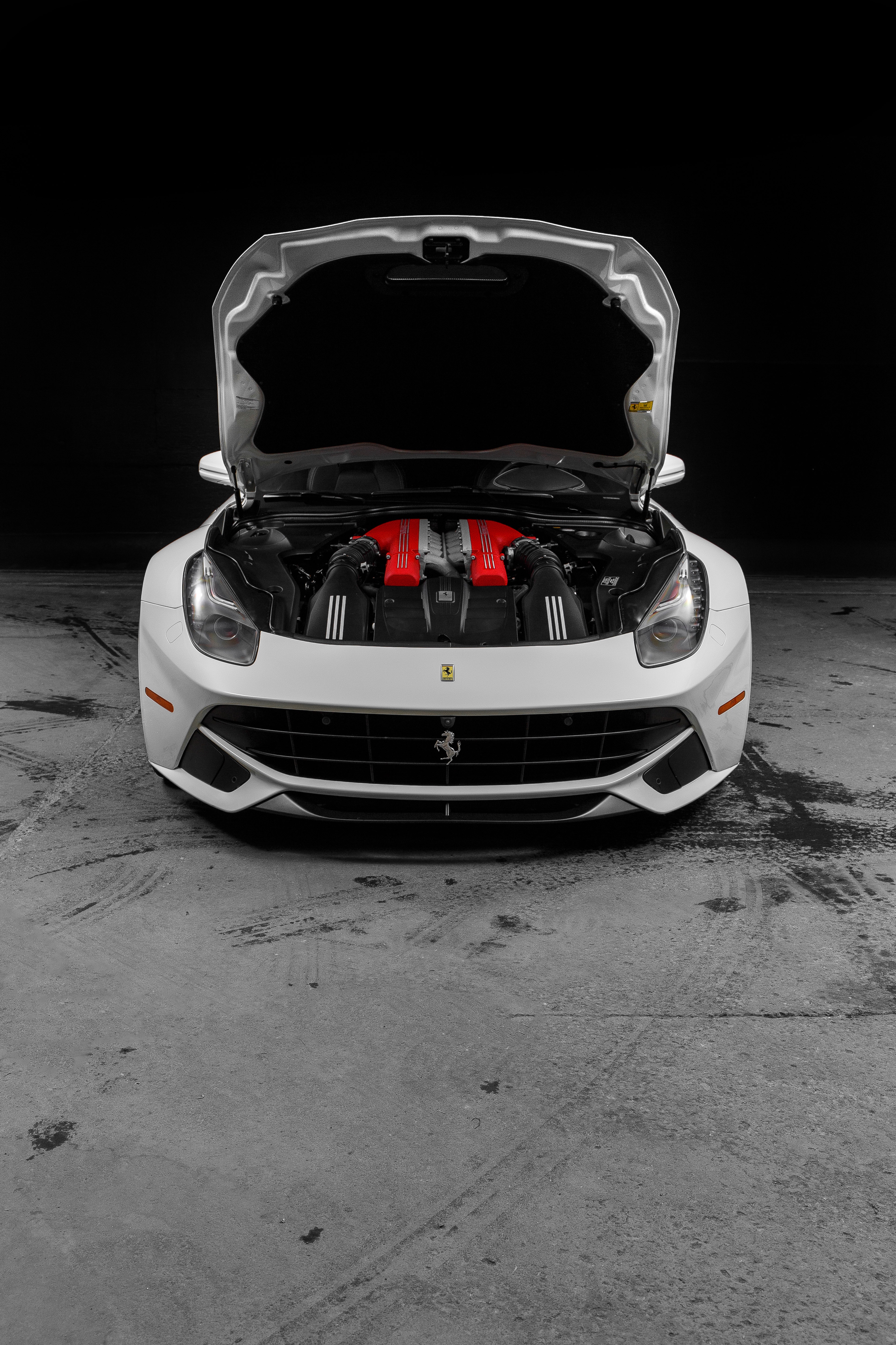 121411 Screensavers and Wallpapers Hood for phone. Download sports, ferrari, minimalism, sports car, engine, hood, body, heart of the car pictures for free
