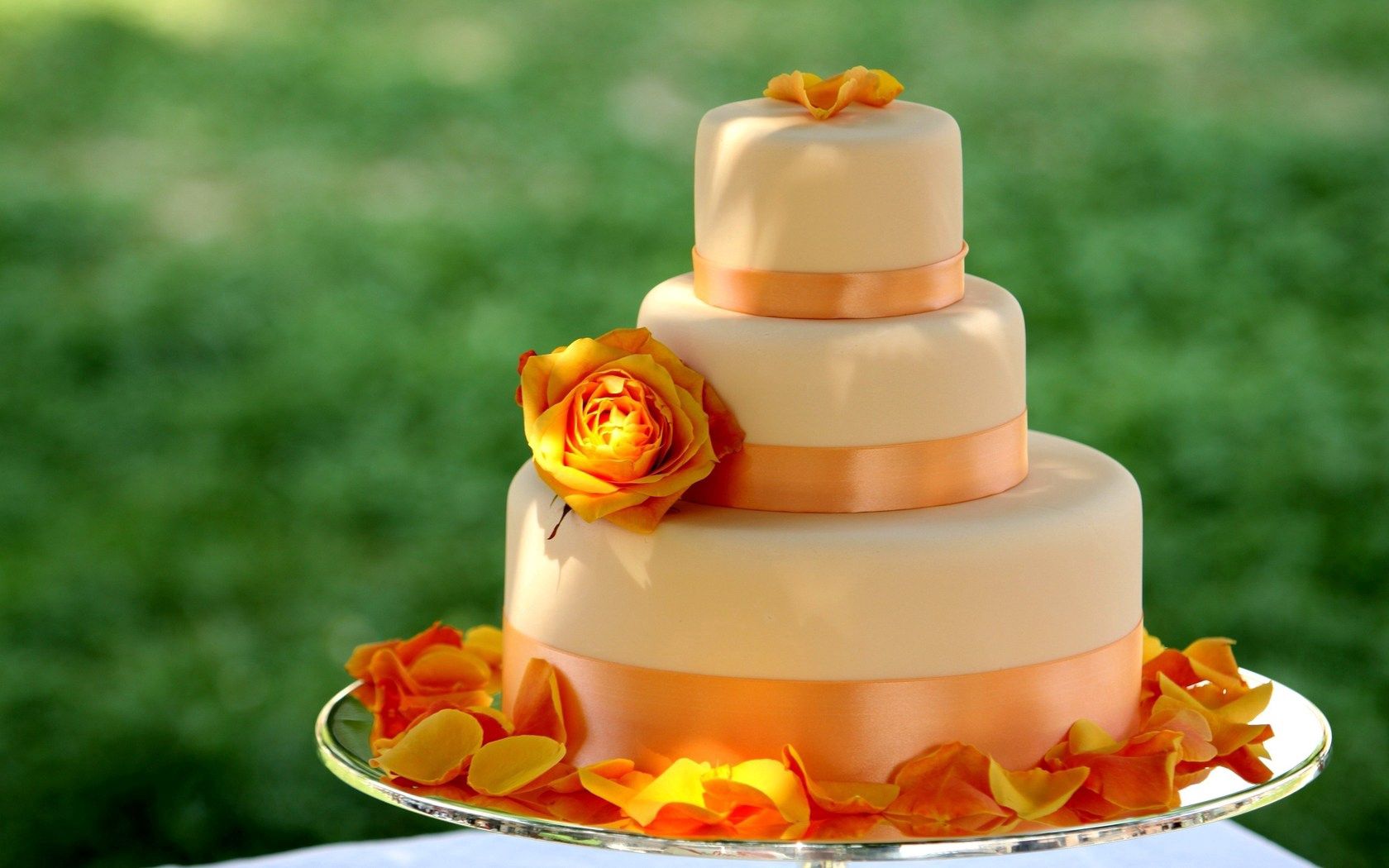 Widescreen image flowers, decoration, tiers, wedding