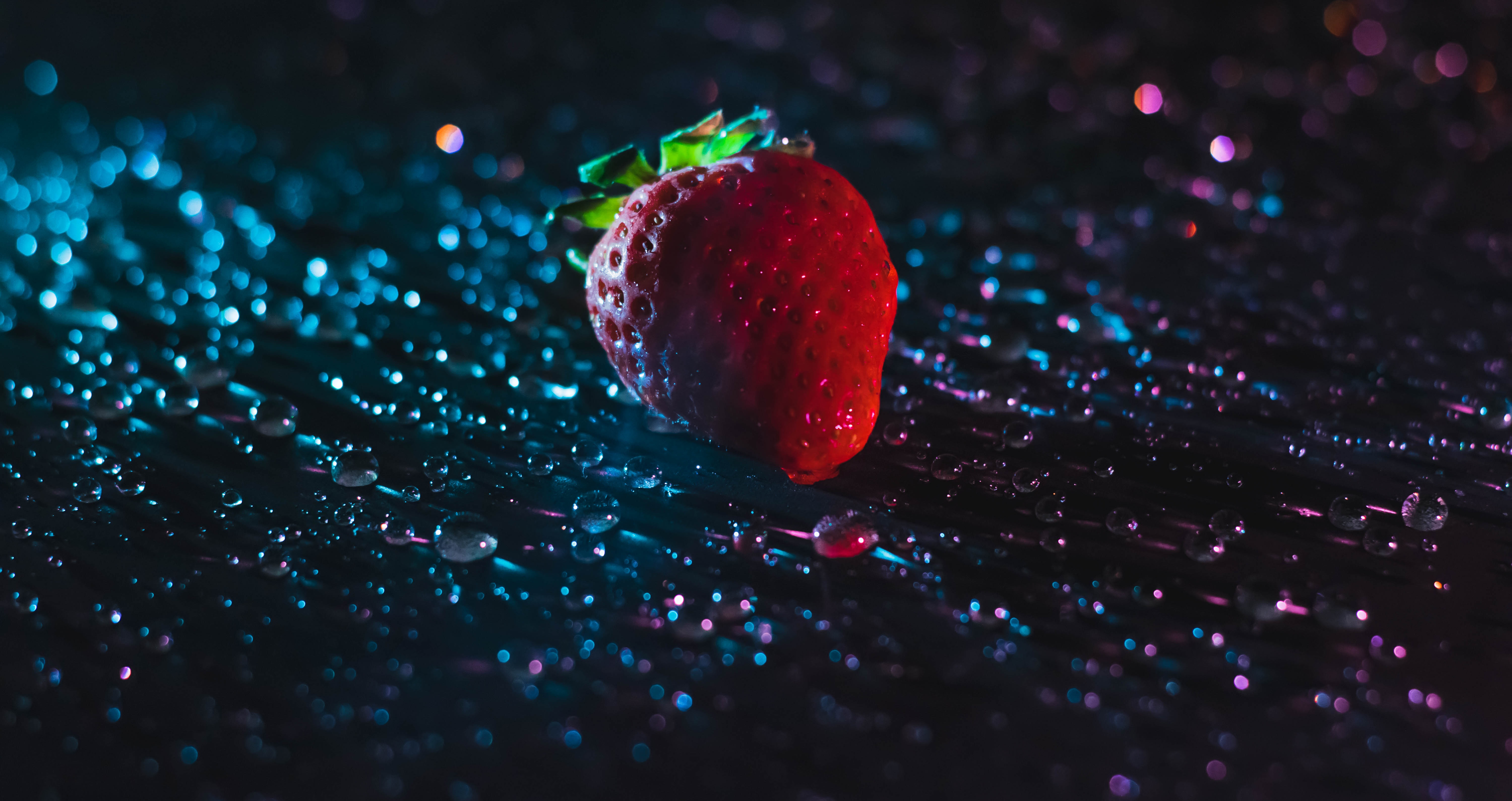 drops, macro, close-up Strawberry HQ Background Images