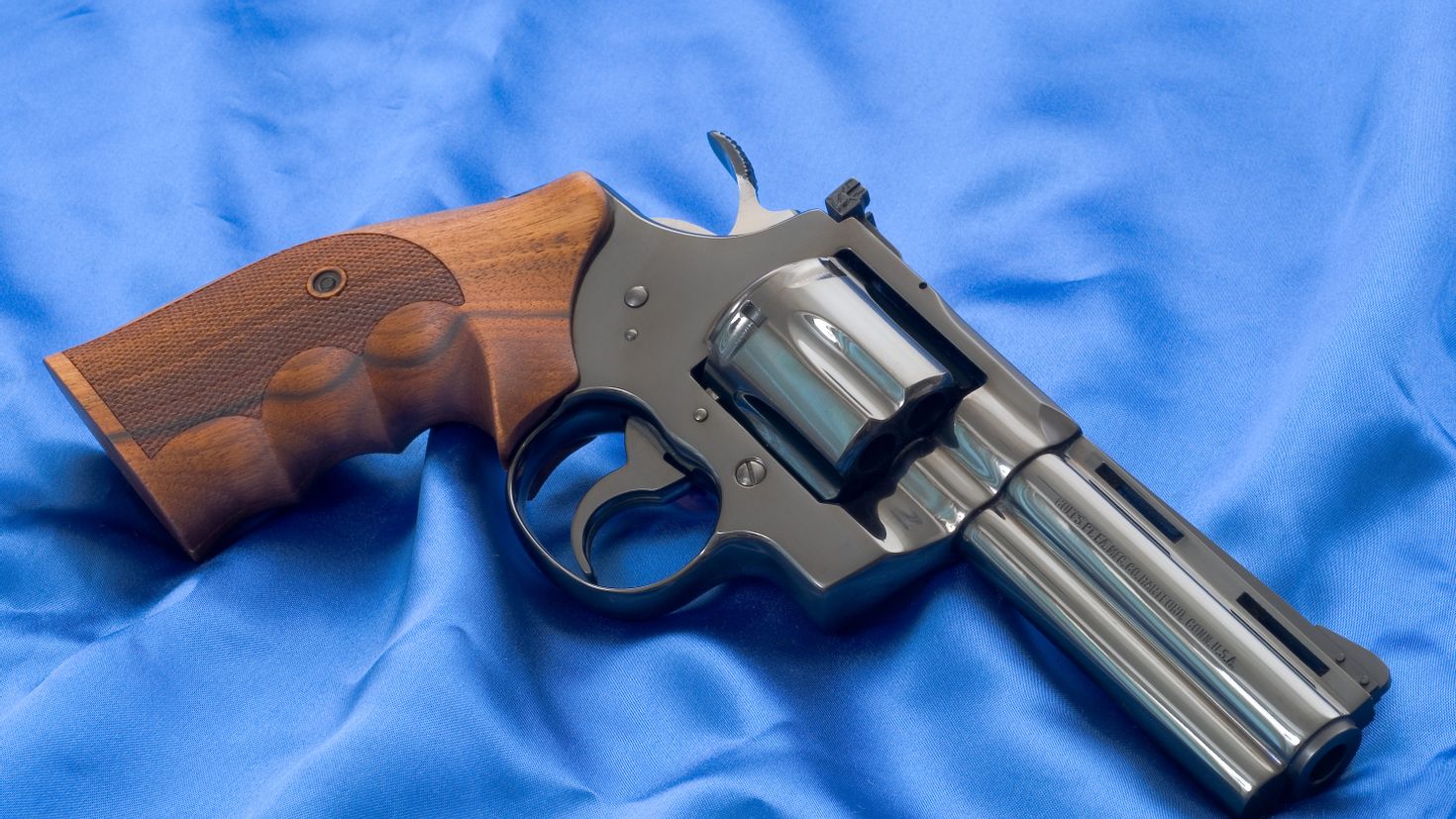 Револьвер питон 357