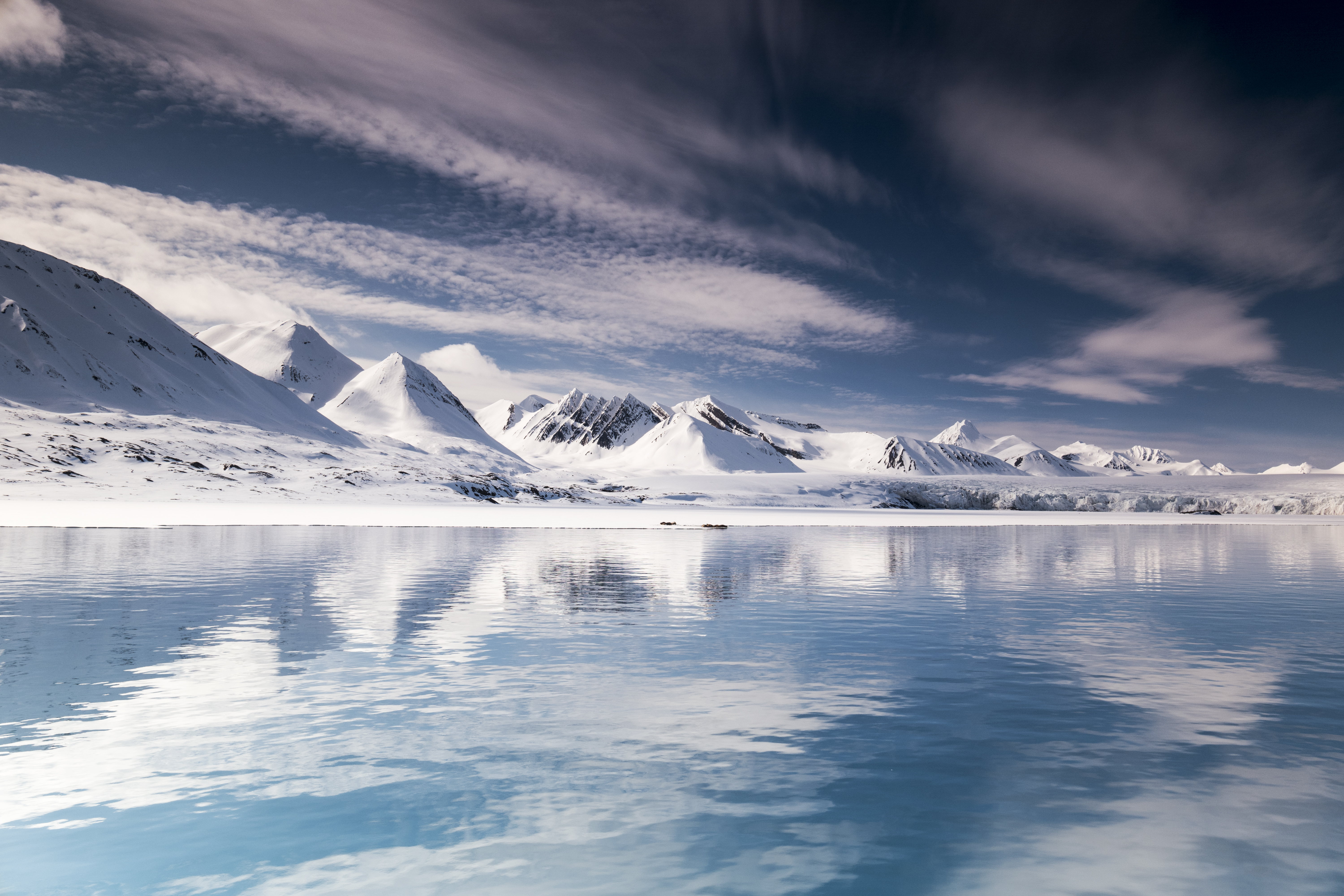 82592 Bild herunterladen spitzbergen, natur, mountains, schnee, see, eisberg, svalbard - Hintergrundbilder und Bildschirmschoner kostenlos