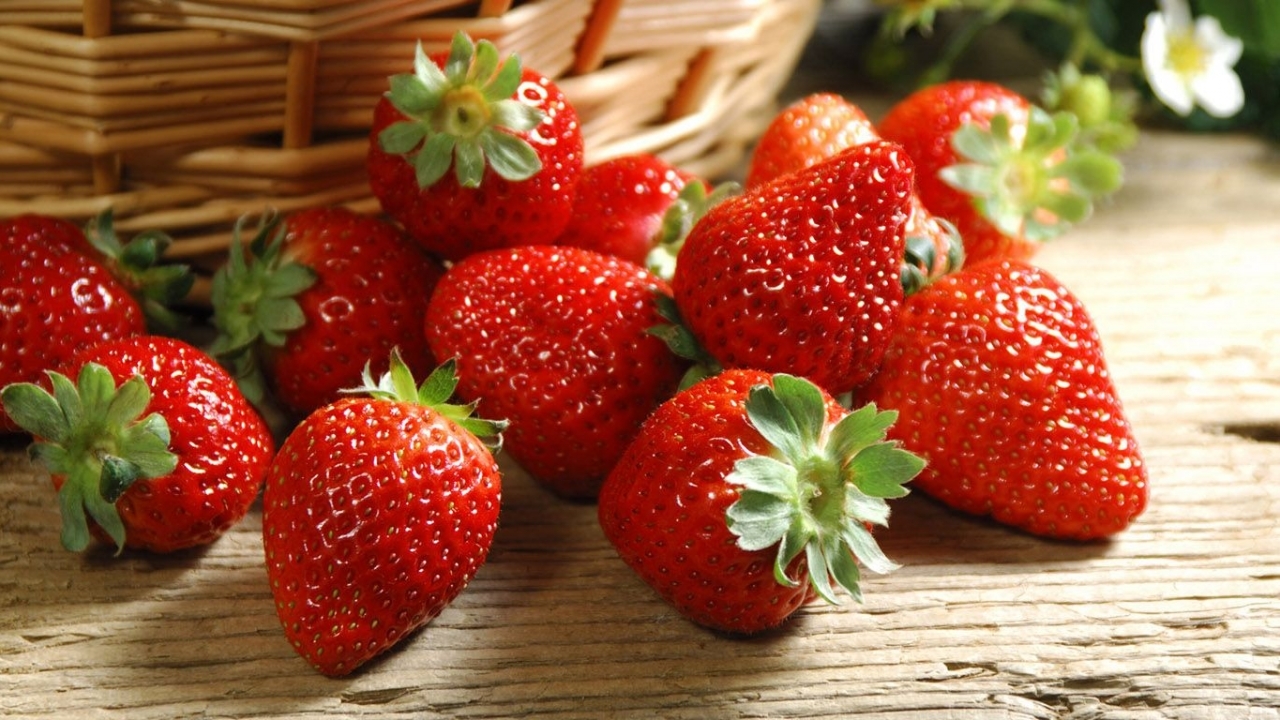 Strawberry food 8k Backgrounds