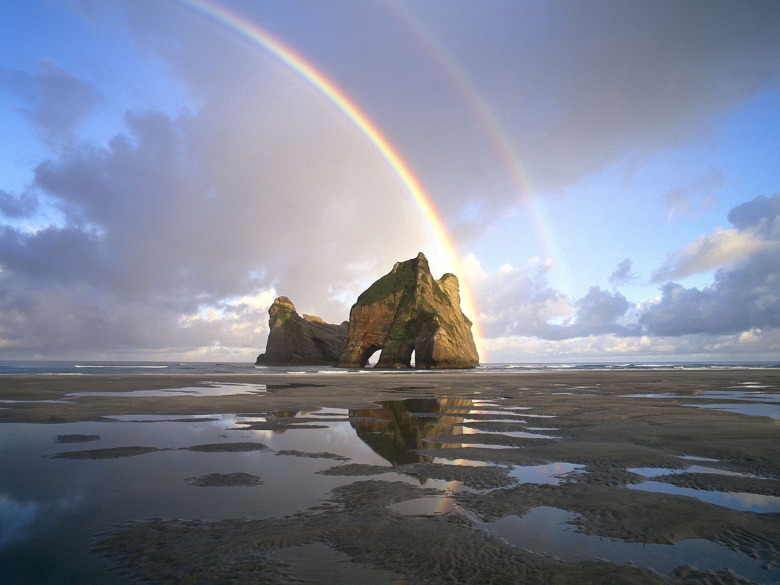 Images & Pictures puddles, new zealand, water, rocks Rainbow