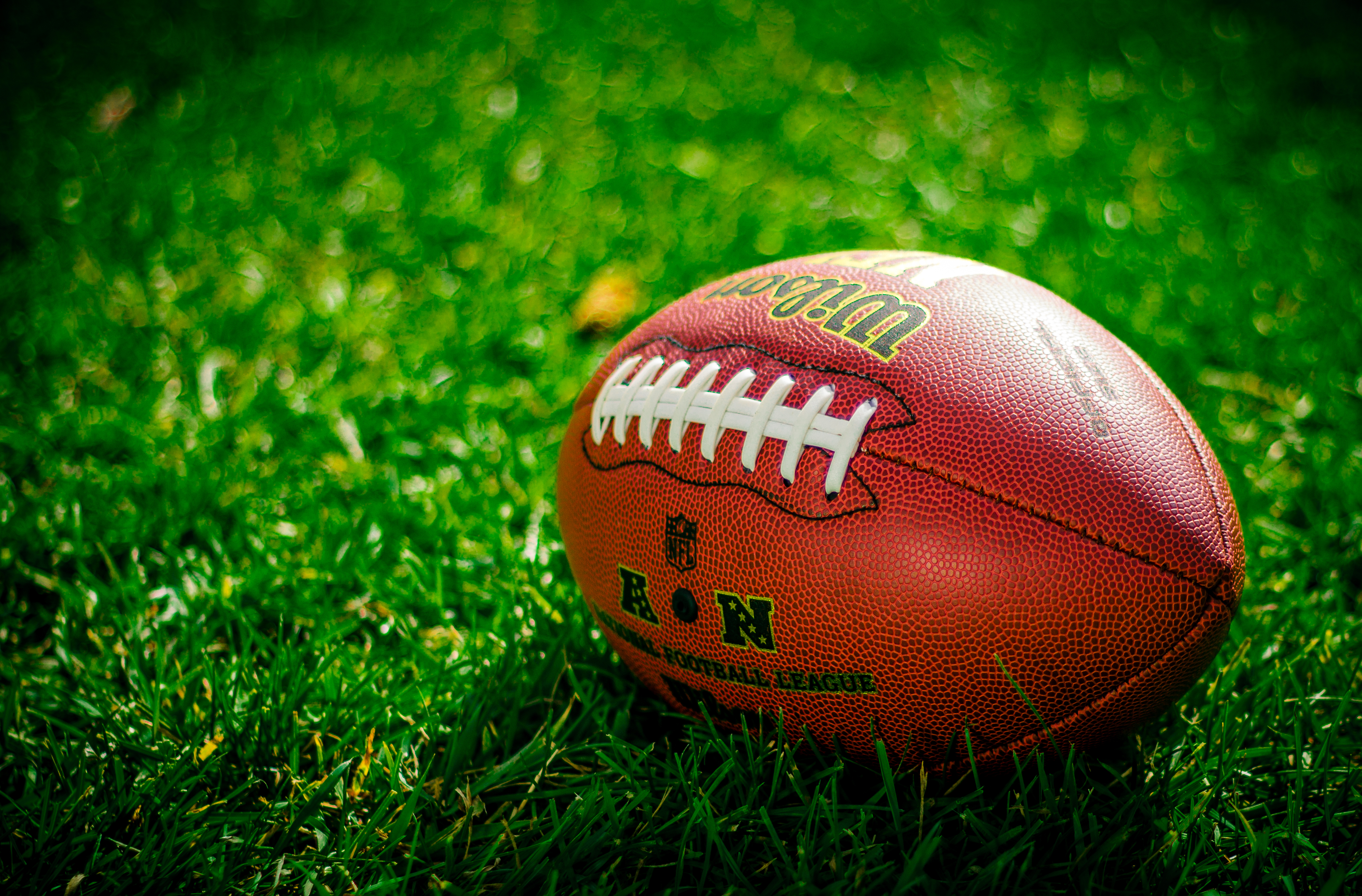 vertical wallpaper ball, football, sports, lawn, american football, rugby