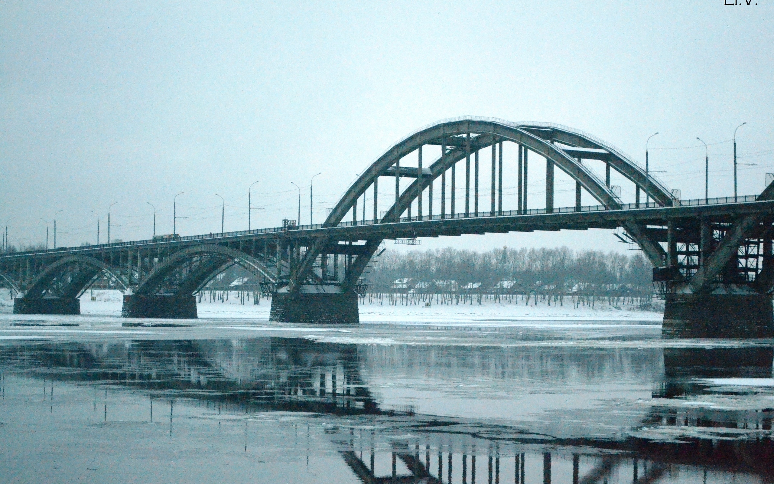 Мост мана. Саратовский мост рисунок. Мост на воде для машин. Мэн мост. Фотографии мостов в плохую погоду.