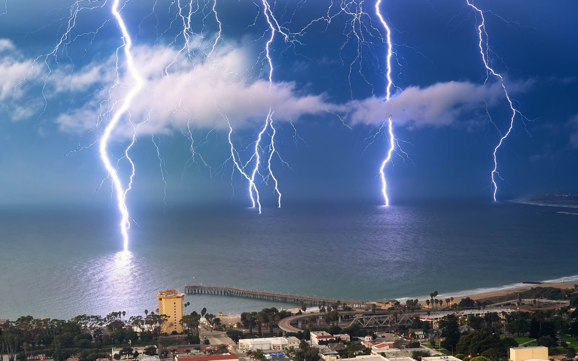 photography, lightning, thunderstorm Smartphone Background