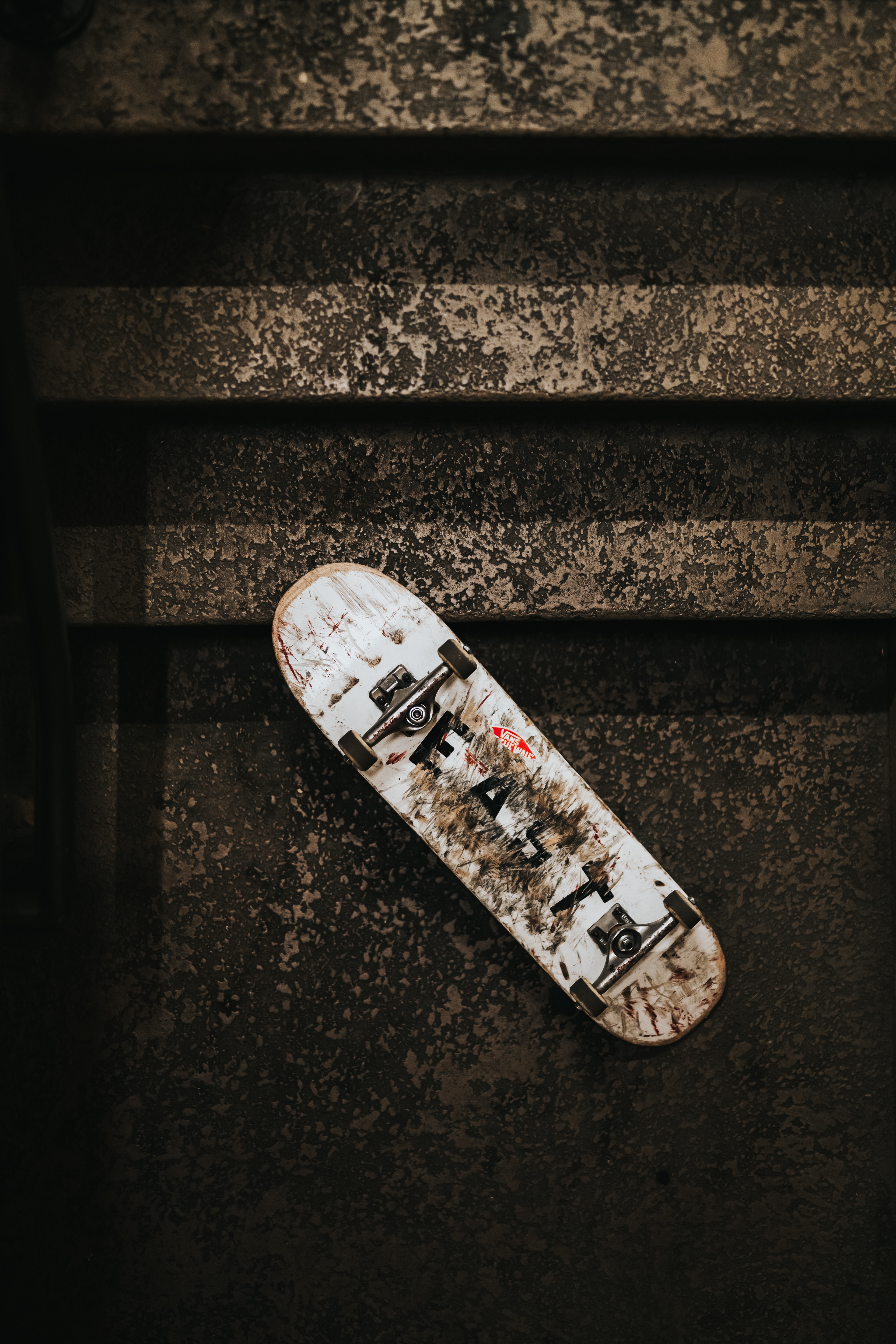 vertical wallpaper sports, lost, stairs, ladder, shabby, skateboard, wheels, dirty