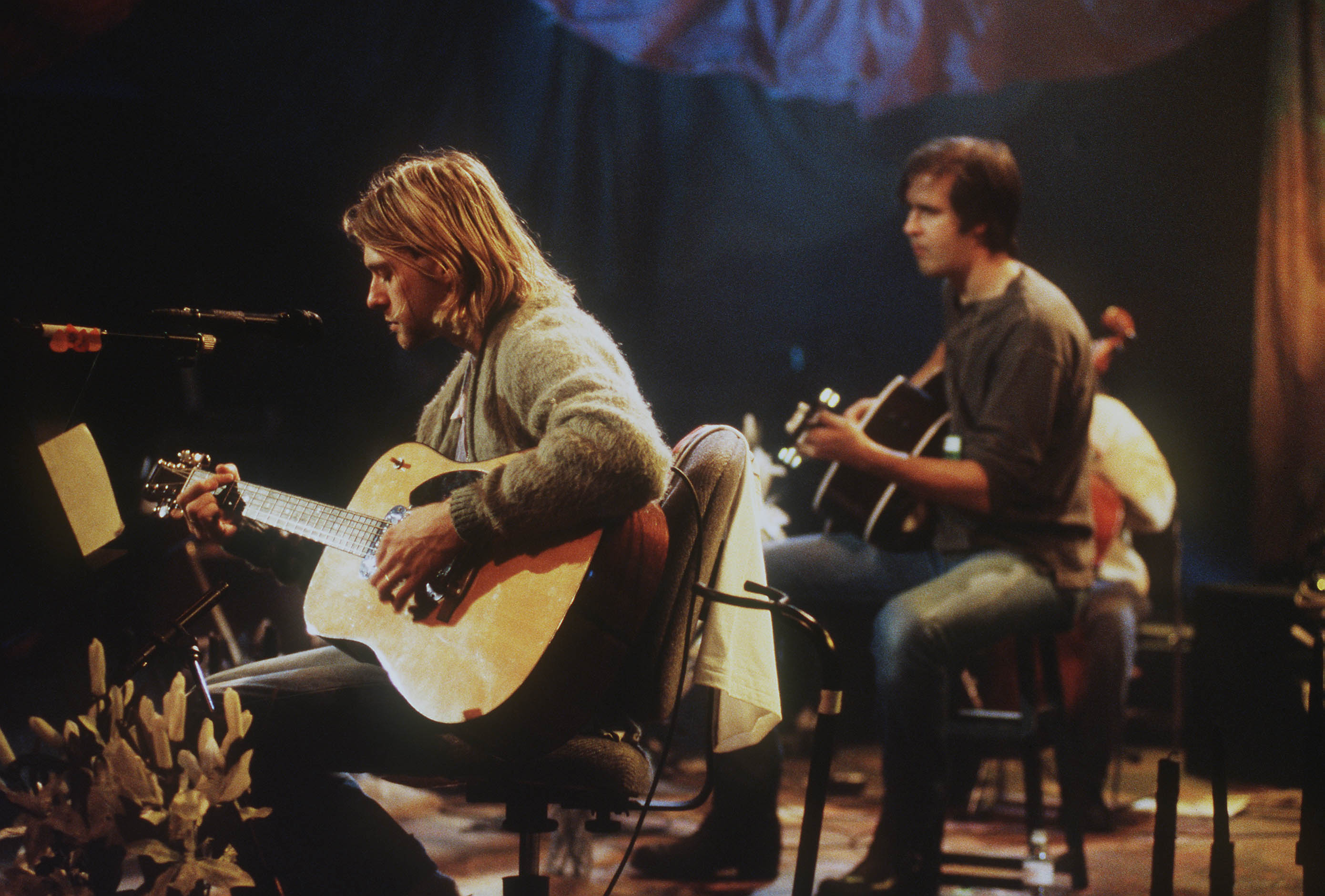 Love generation nirvana. Nirvana 1994. Kurt Cobain MTV Unplugged 1993. Nirvana 1993. MTV Unplugged Nirvana.