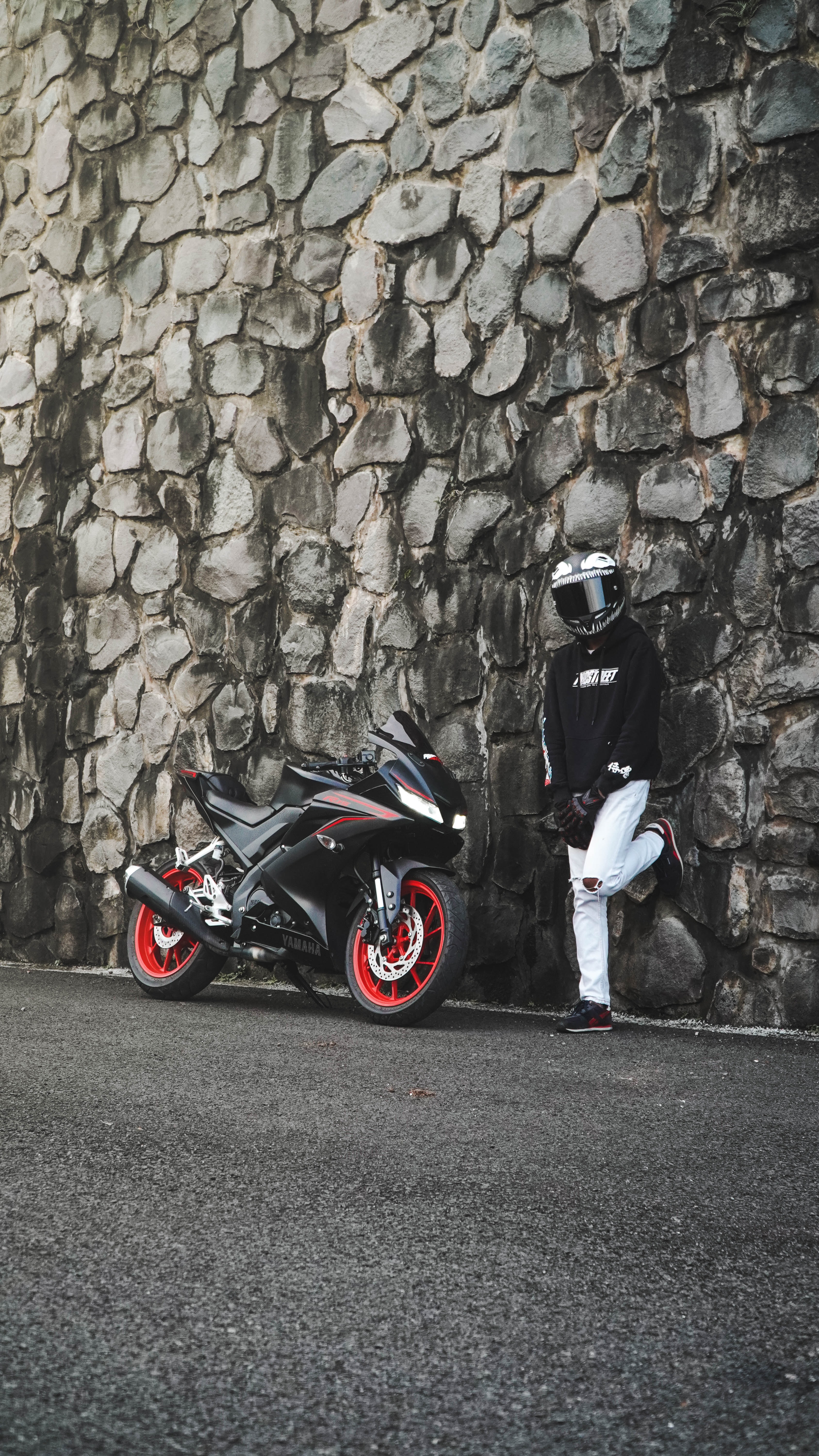 iPhone background helmet, motorcycle, motorcyclist, motorcycles