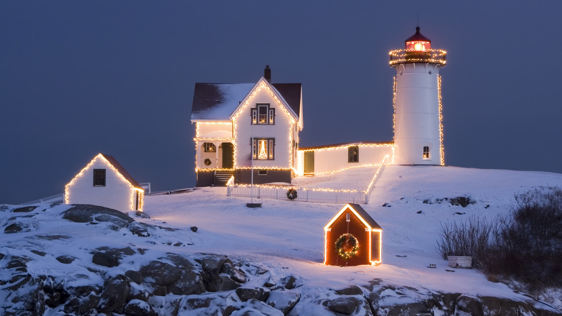 lighthouse, snow, christmas, winter, holiday, christmas lights 5K