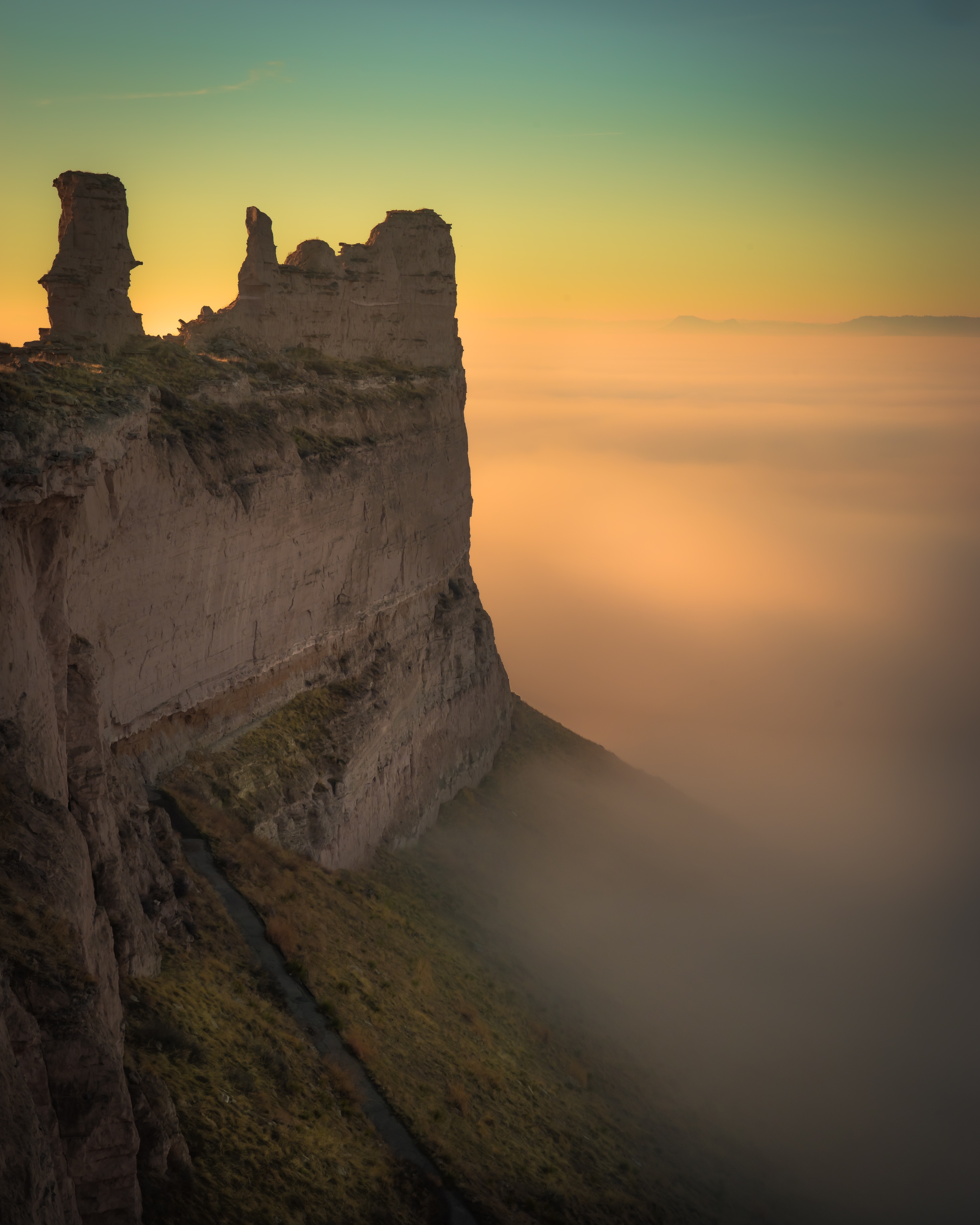 Laden Sie das Natur, Felsen, Rock, Berg, Nebel, Abgrund, Unterbrechung, Höhe, Stein-Bild kostenlos auf Ihren PC-Desktop herunter