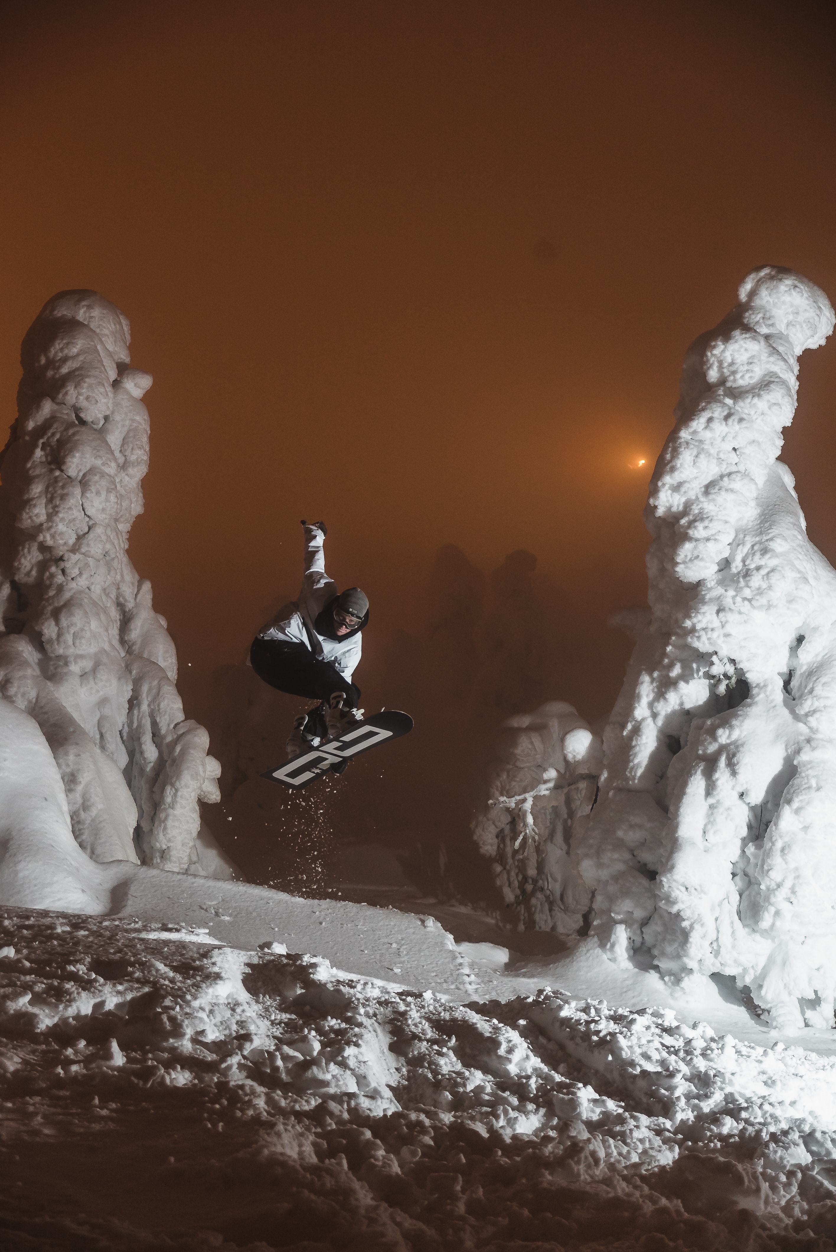 91041 Bildschirmschoner und Hintergrundbilder Snowboarder auf Ihrem Telefon. Laden Sie person, springen, schnee, snowboard Bilder kostenlos herunter