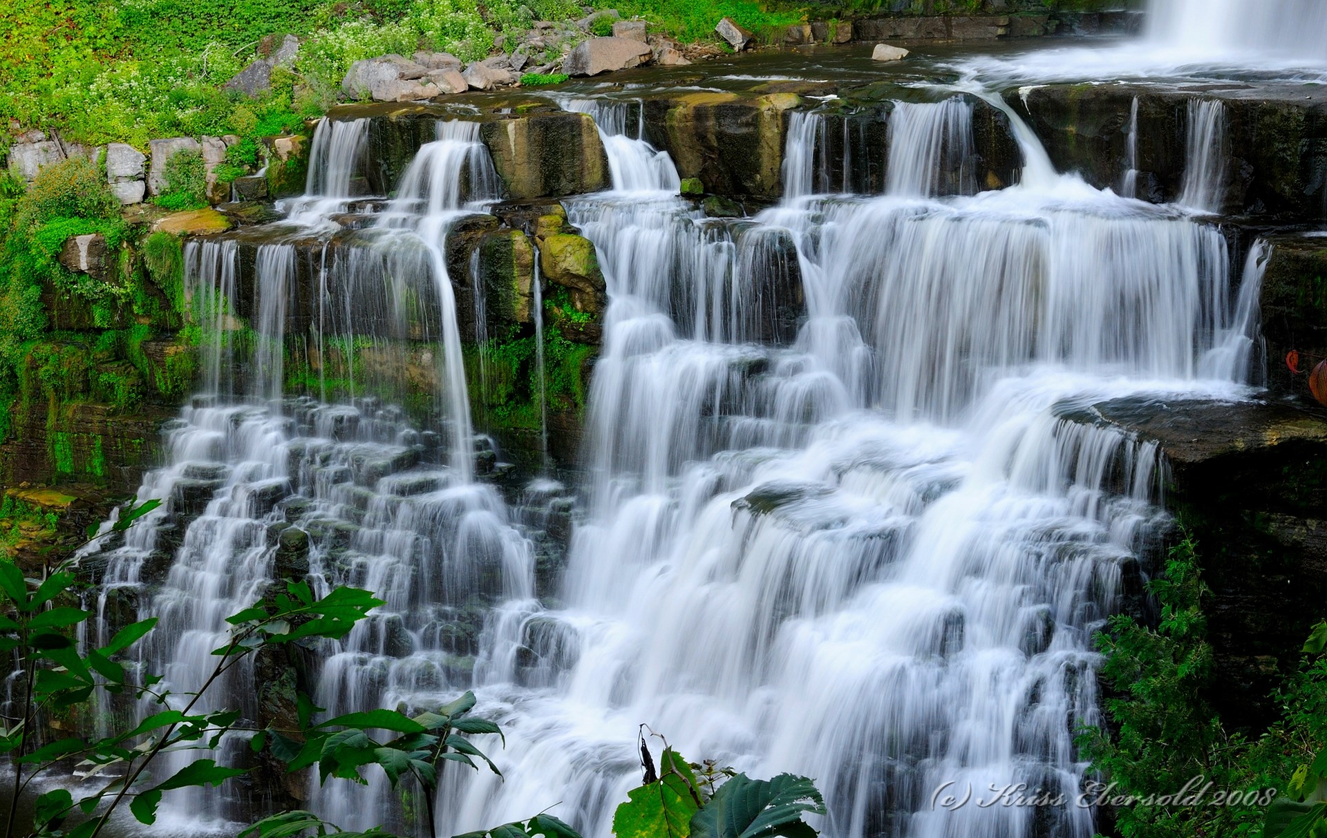8k Waterfall Images