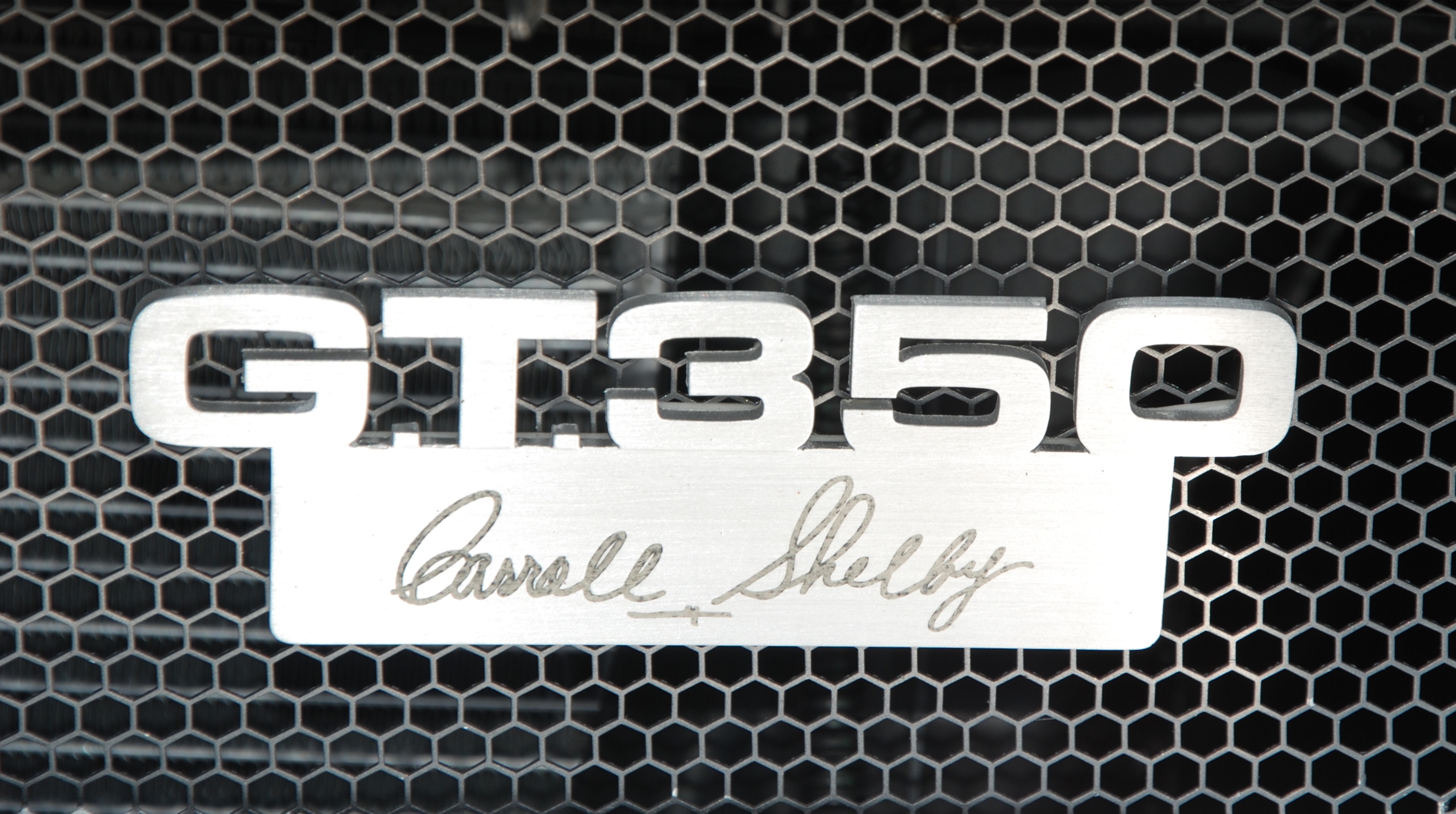 Free Images  Ford Mustang Gt350