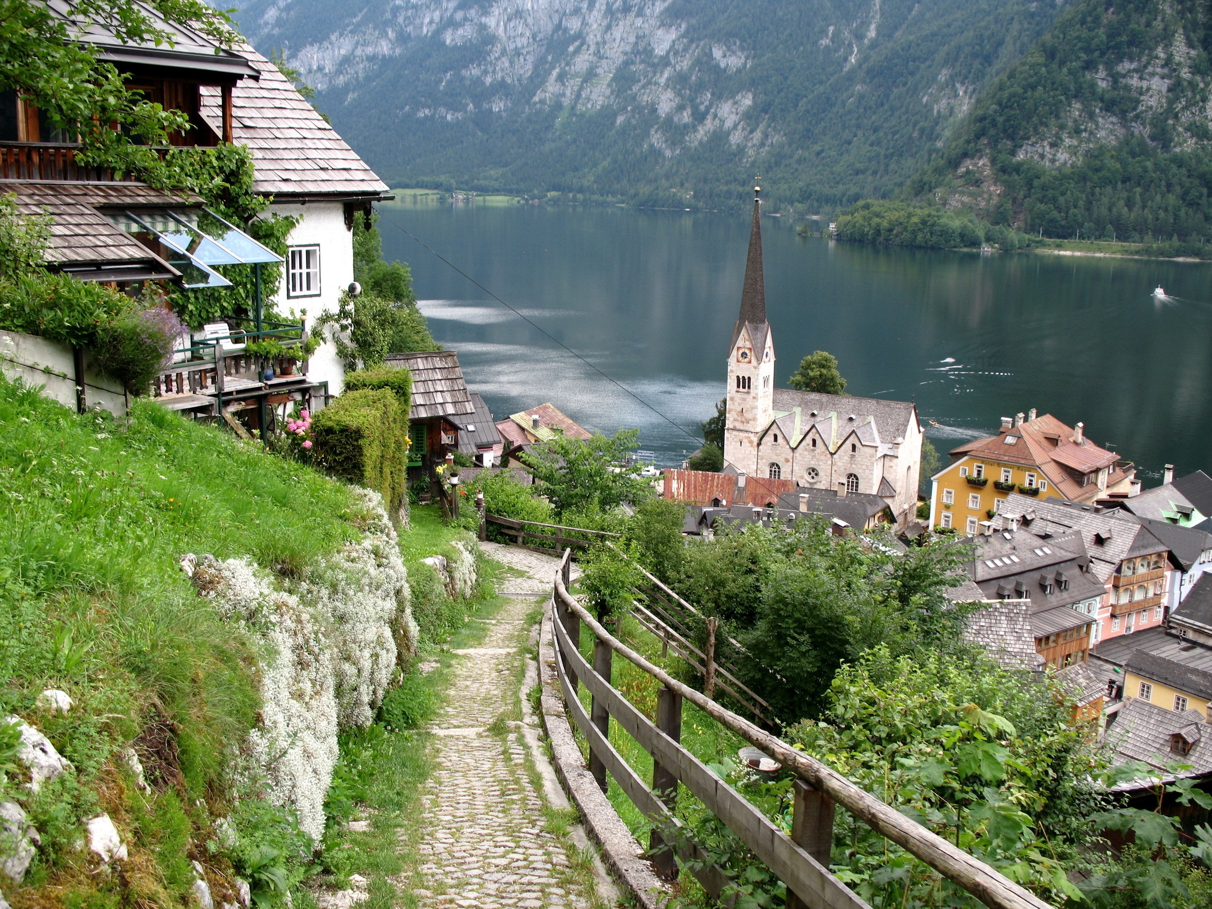 96830 Bild herunterladen natur, häuser, mountains, gebäude, see, österreich - Hintergrundbilder und Bildschirmschoner kostenlos