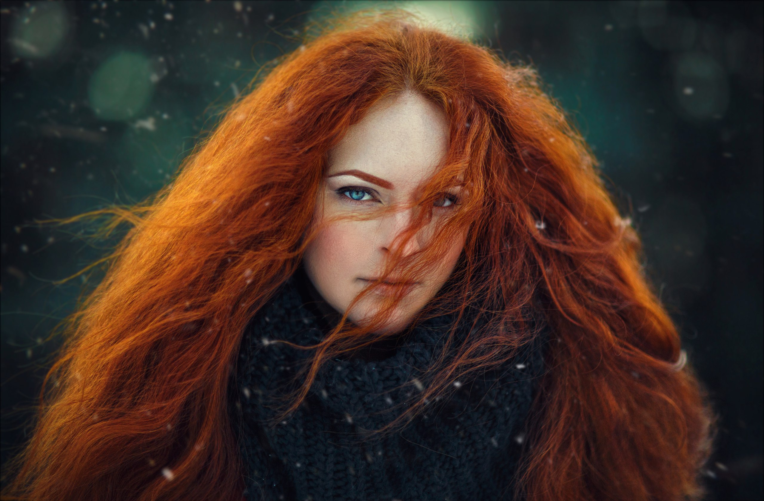 Почему у ведьмы рыжие волосы и зеленые глаза