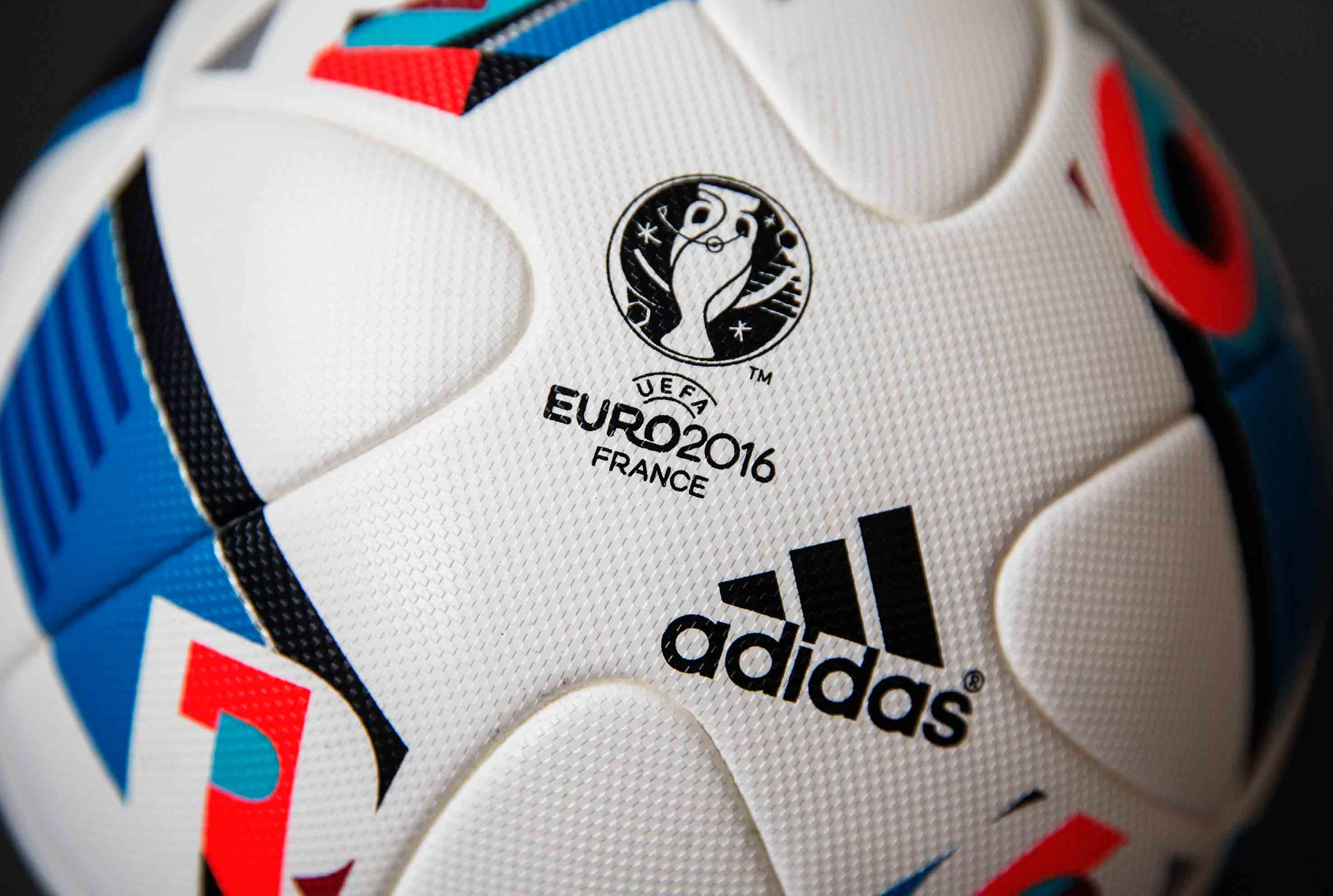 Laden Sie Euro 2016 HD-Desktop-Hintergründe herunter
