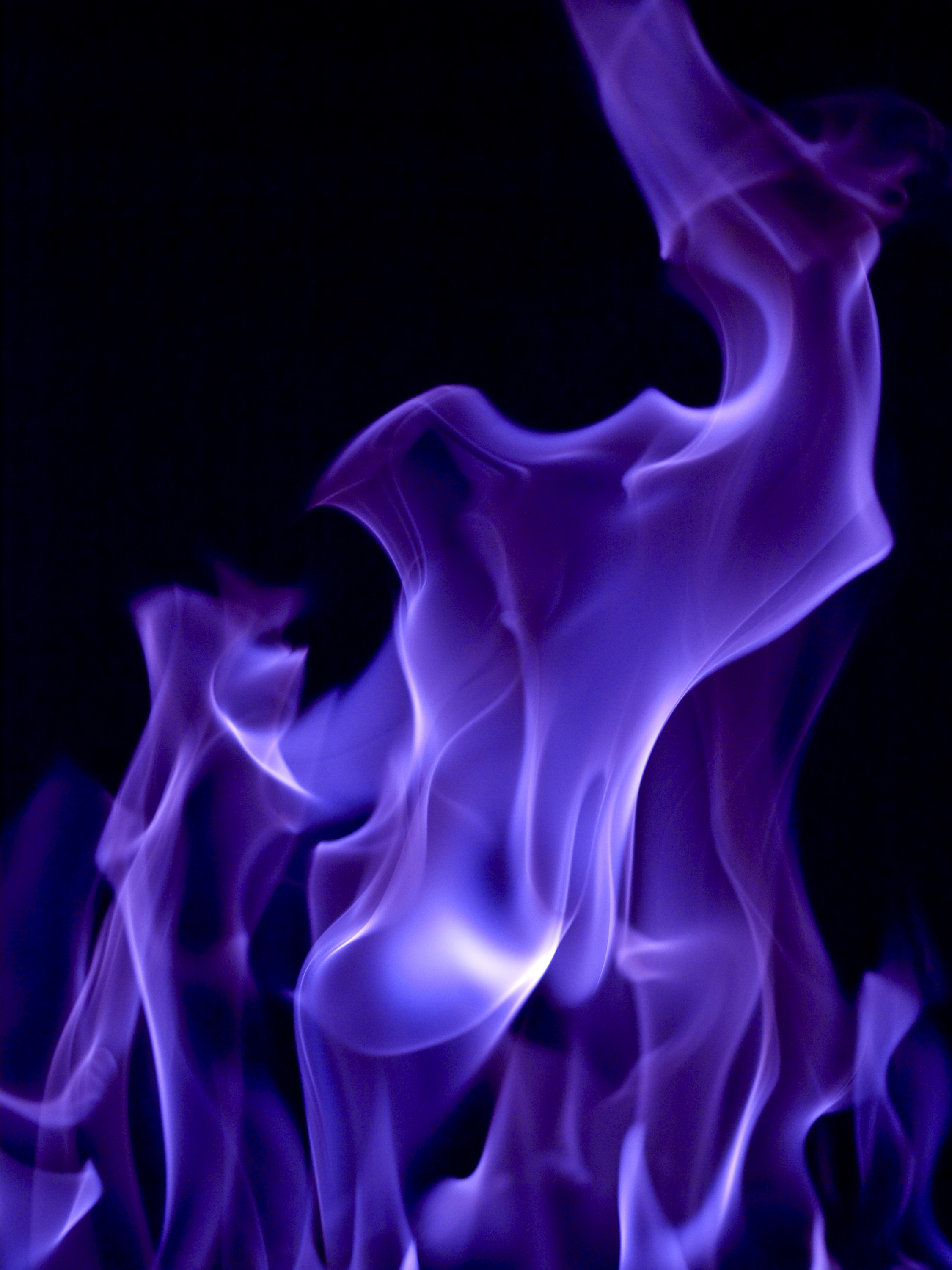 お使いの携帯電話の135084スクリーンセーバーと壁紙紫の。 暗い, 火災, 煙, 闇, 色, 紫の, 紫の写真を無料でダウンロード
