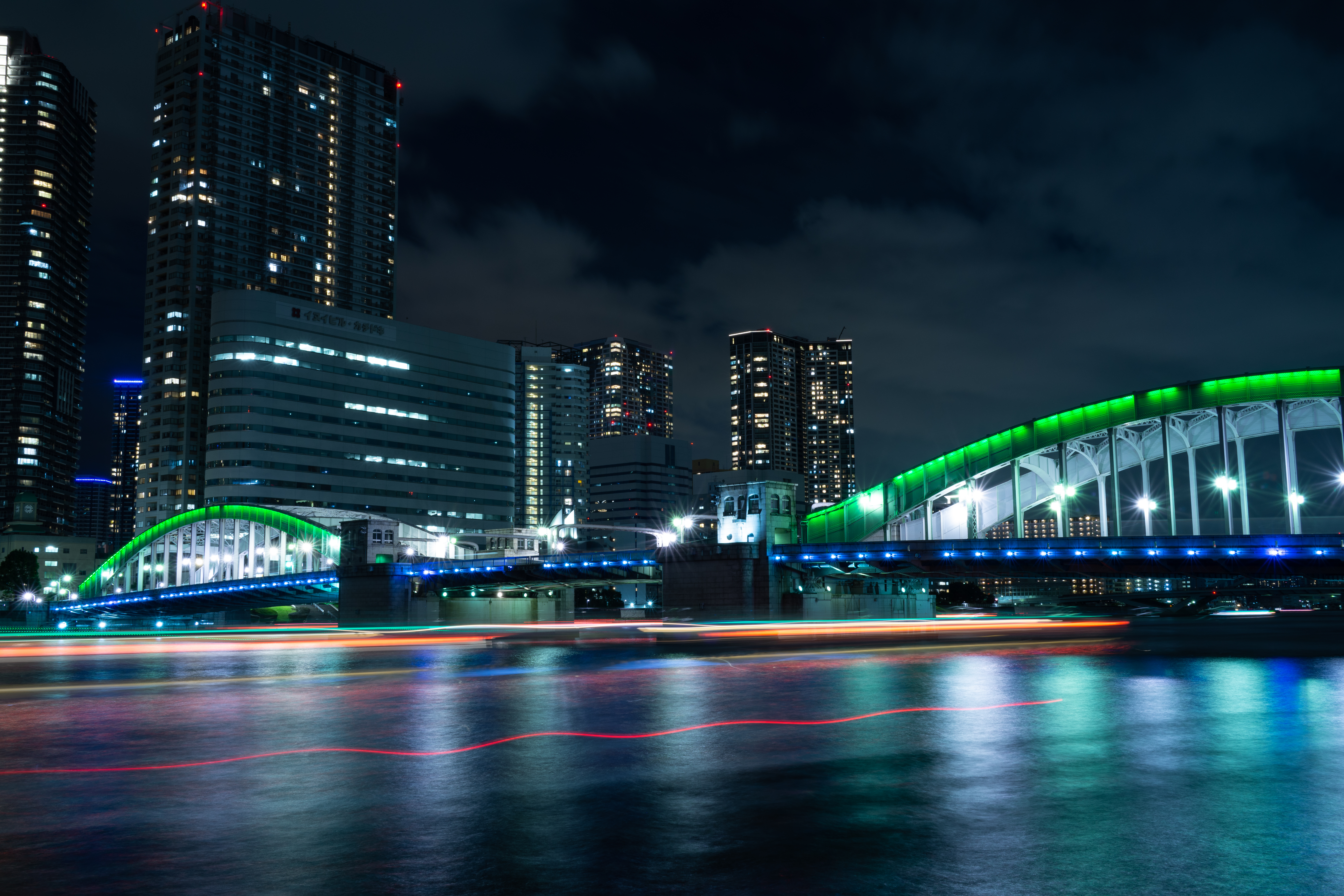 Handy-Wallpaper Städte, Nächtliche Stadt, Night City, Lichter Der Stadt, City Lights, Brücke, Hintergrundbeleuchtung, Beleuchtung, Tokio, Tokyo kostenlos herunterladen.