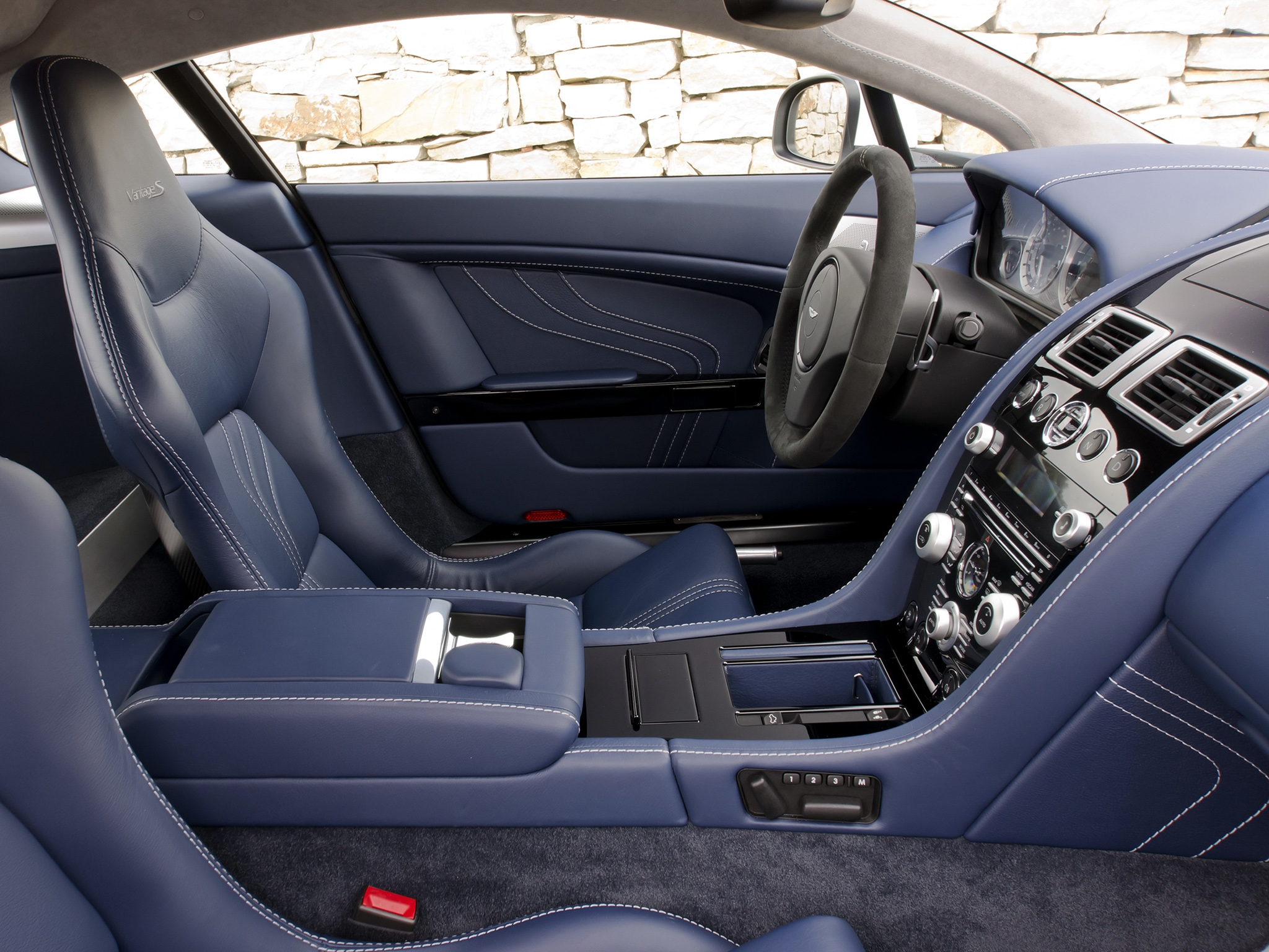 interior, aston martin, cars, steering wheel, rudder, salon, 2011, v8, vantage