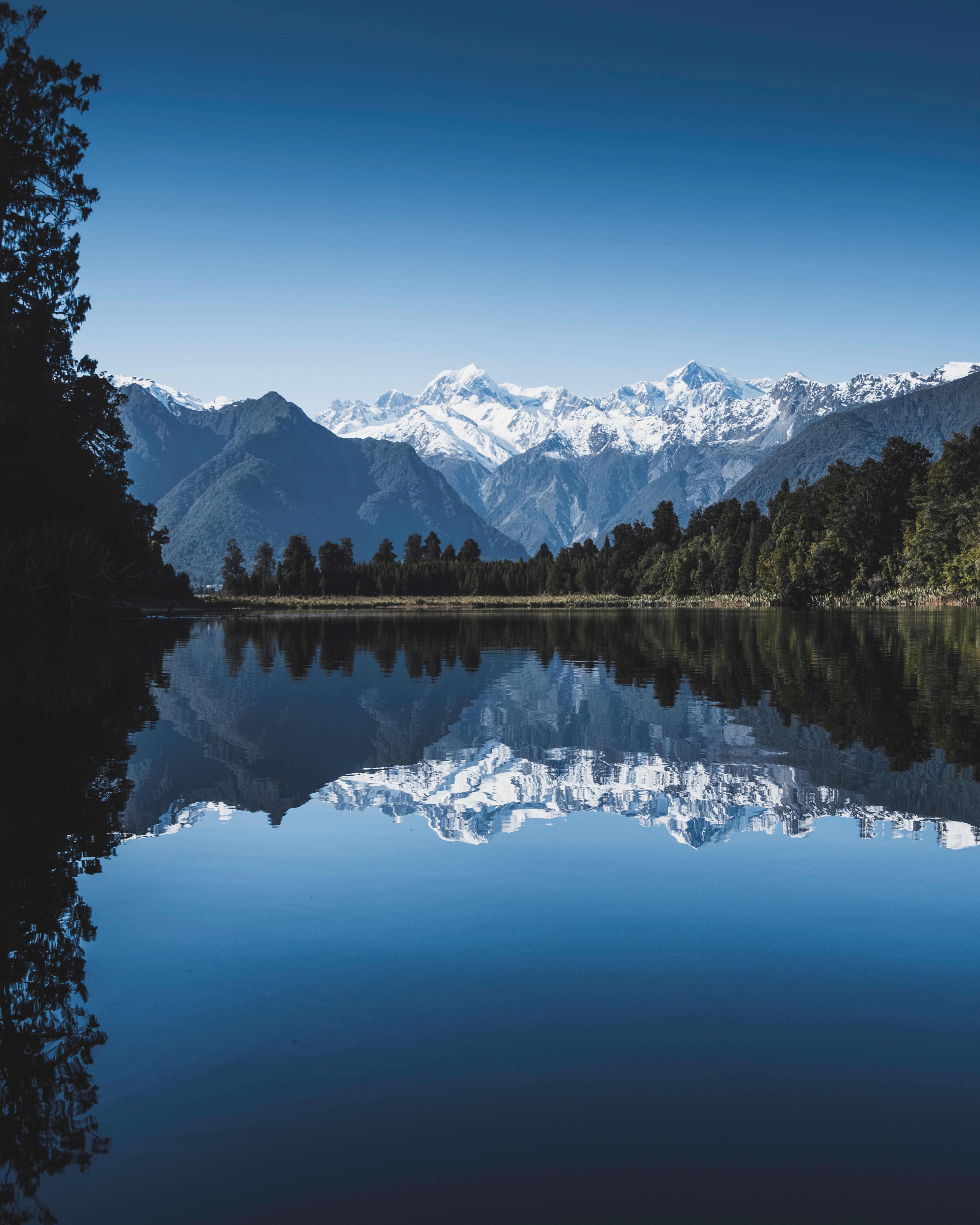 New Zealand nature, mountains, lake Lock Screen