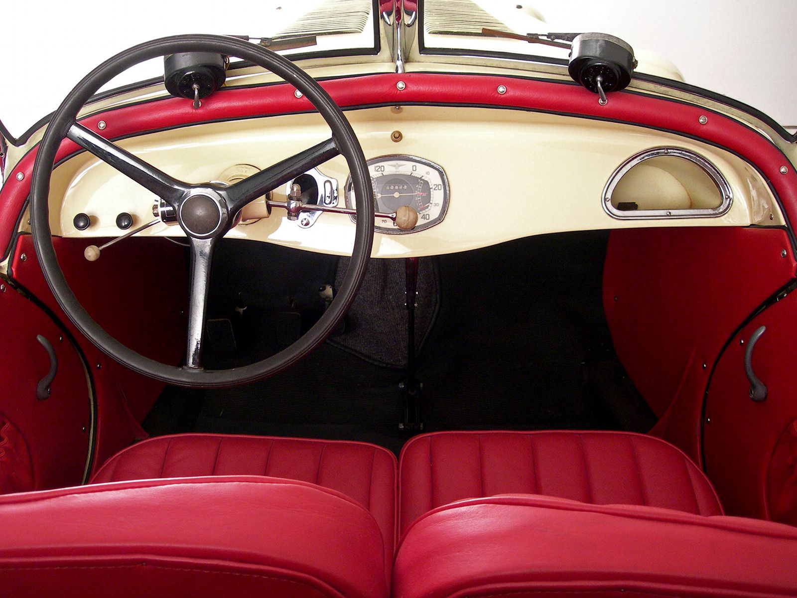 Salon 1935, retro, steering wheel, red Lock Screen