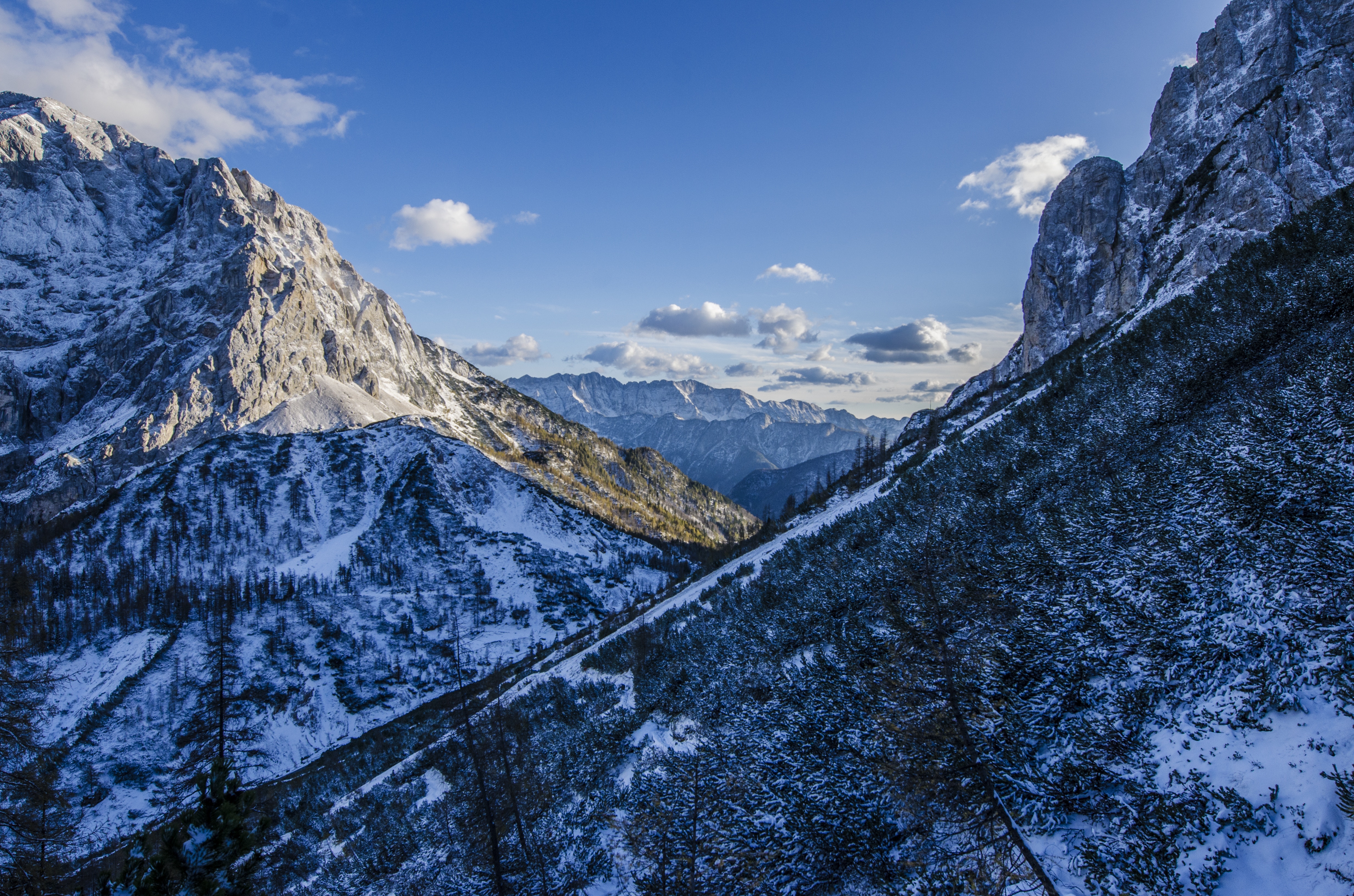 51020 Hintergrundbild herunterladen natur, mountains, schnee, alpen - Bildschirmschoner und Bilder kostenlos
