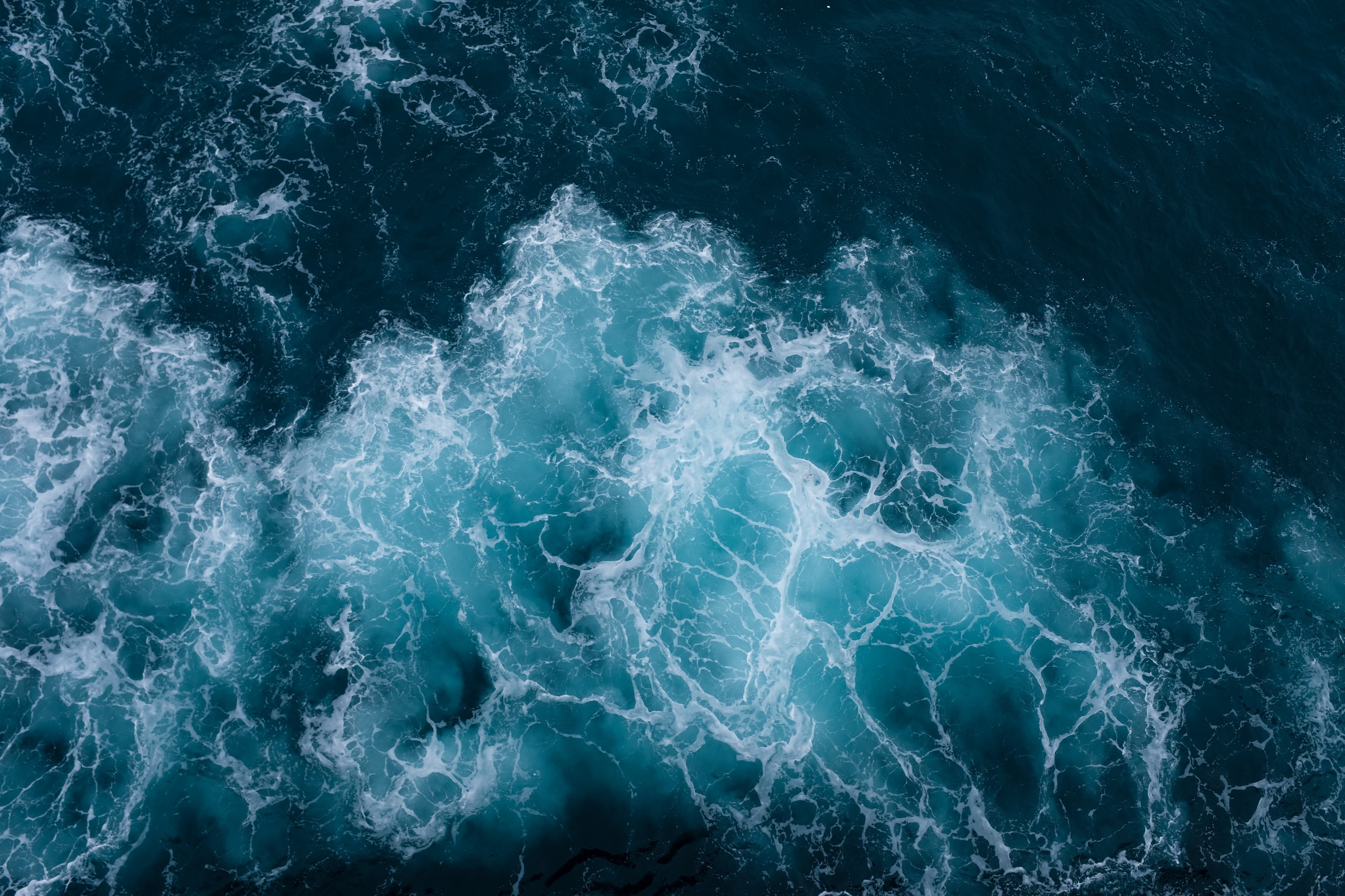 138515 Заставки и Обои Волны на телефон. Скачать океан, природа, вода, вид сверху картинки бесплатно