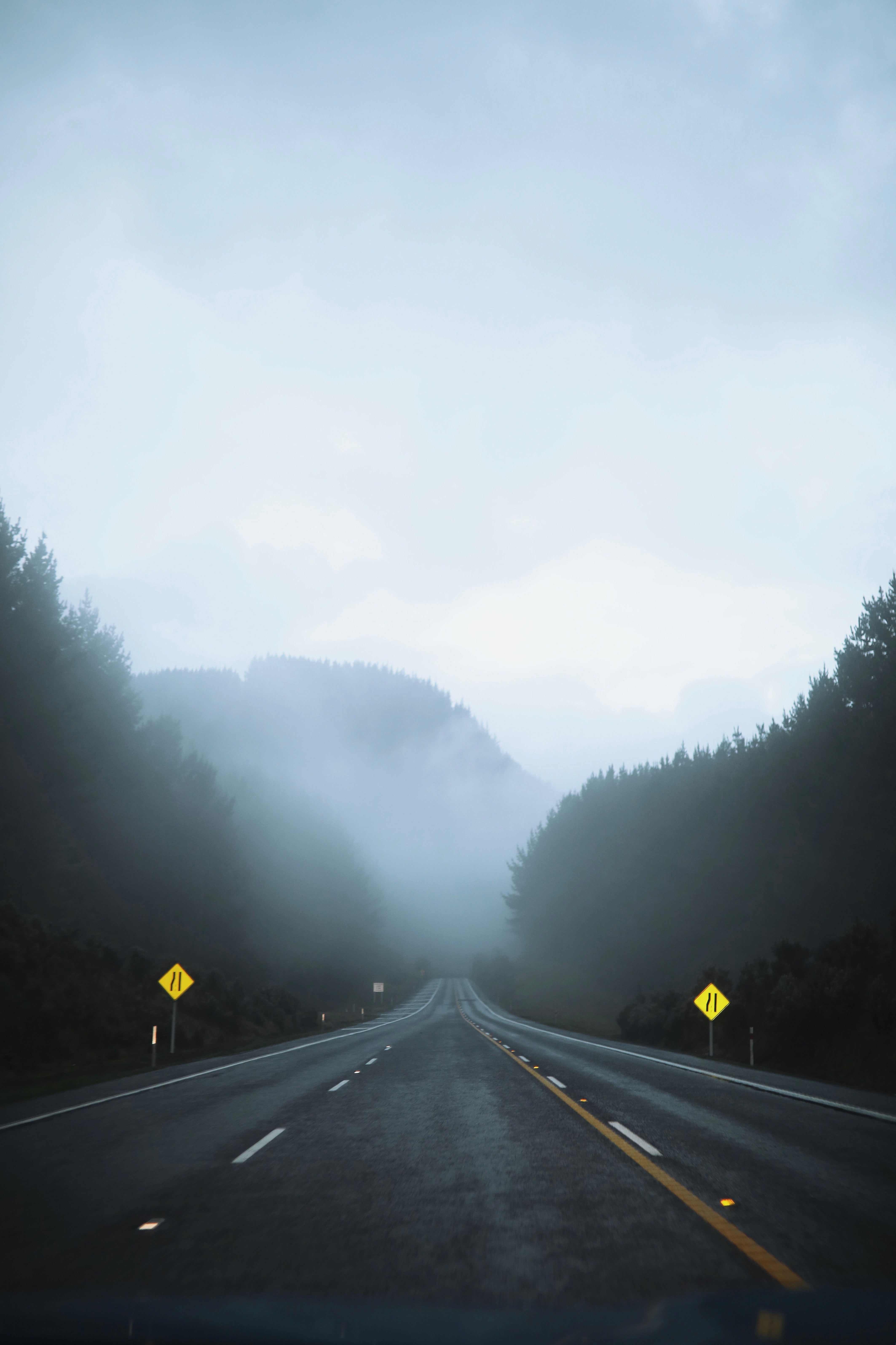 movement, nature, traffic, road, fog, asphalt iphone wallpaper