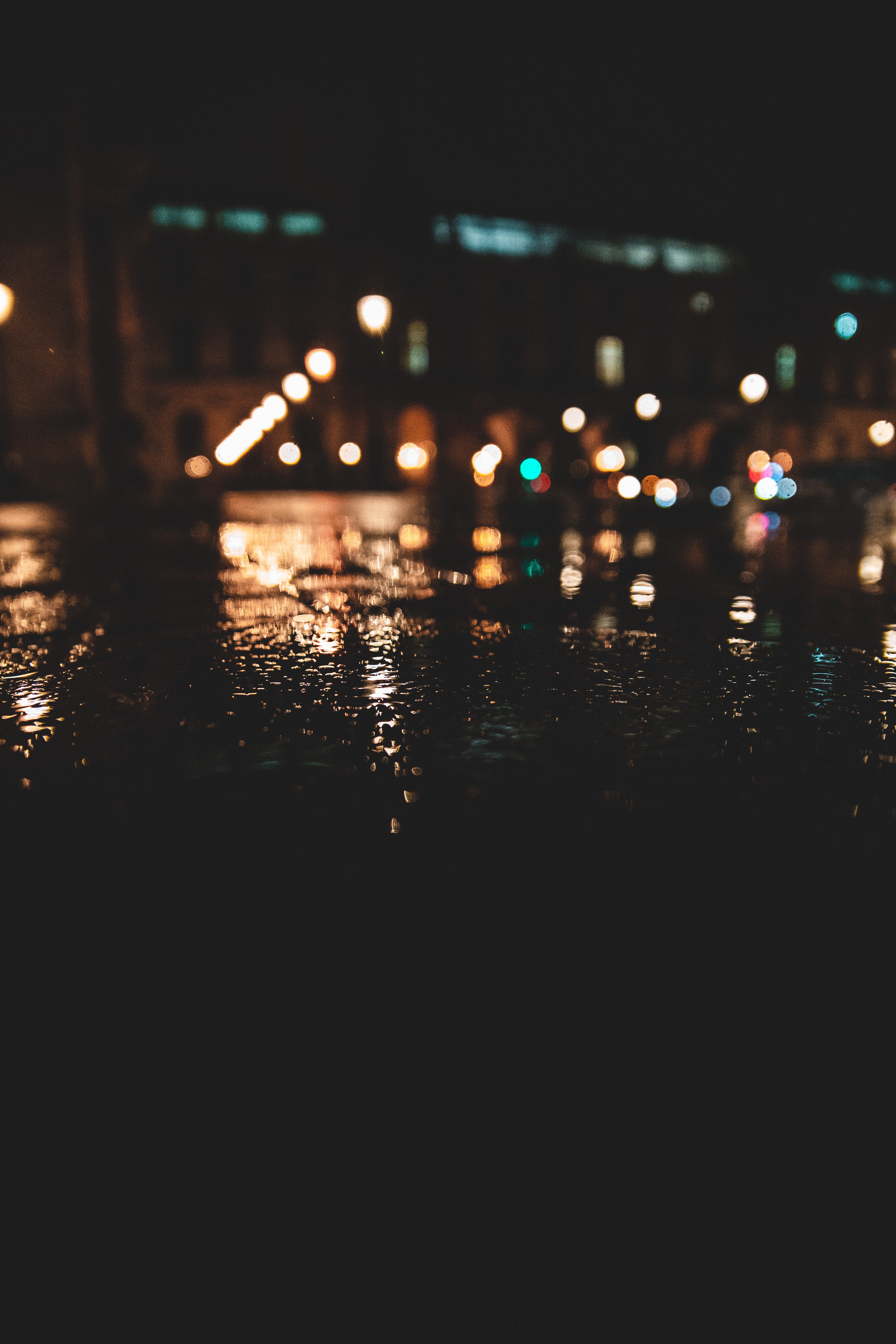 blur, night, lights, dark, wet, asphalt, smooth download HD wallpaper