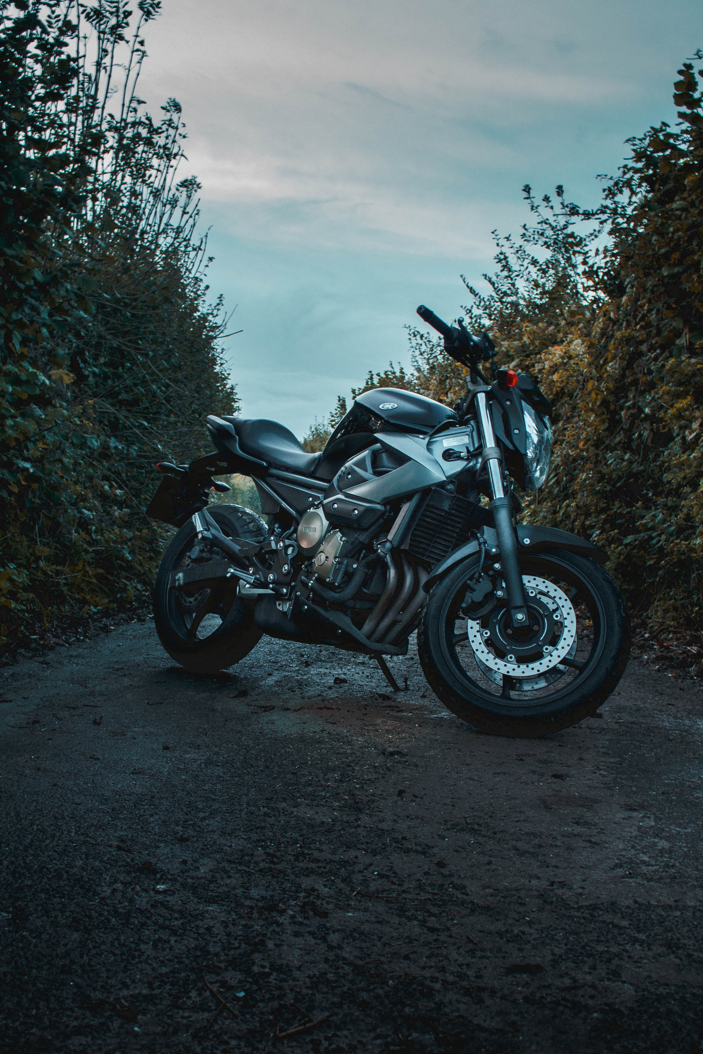 74643 baixar papel de parede motocicletas, preto, o preto, motocicleta, vista de baixo, vista inferior - protetores de tela e imagens gratuitamente