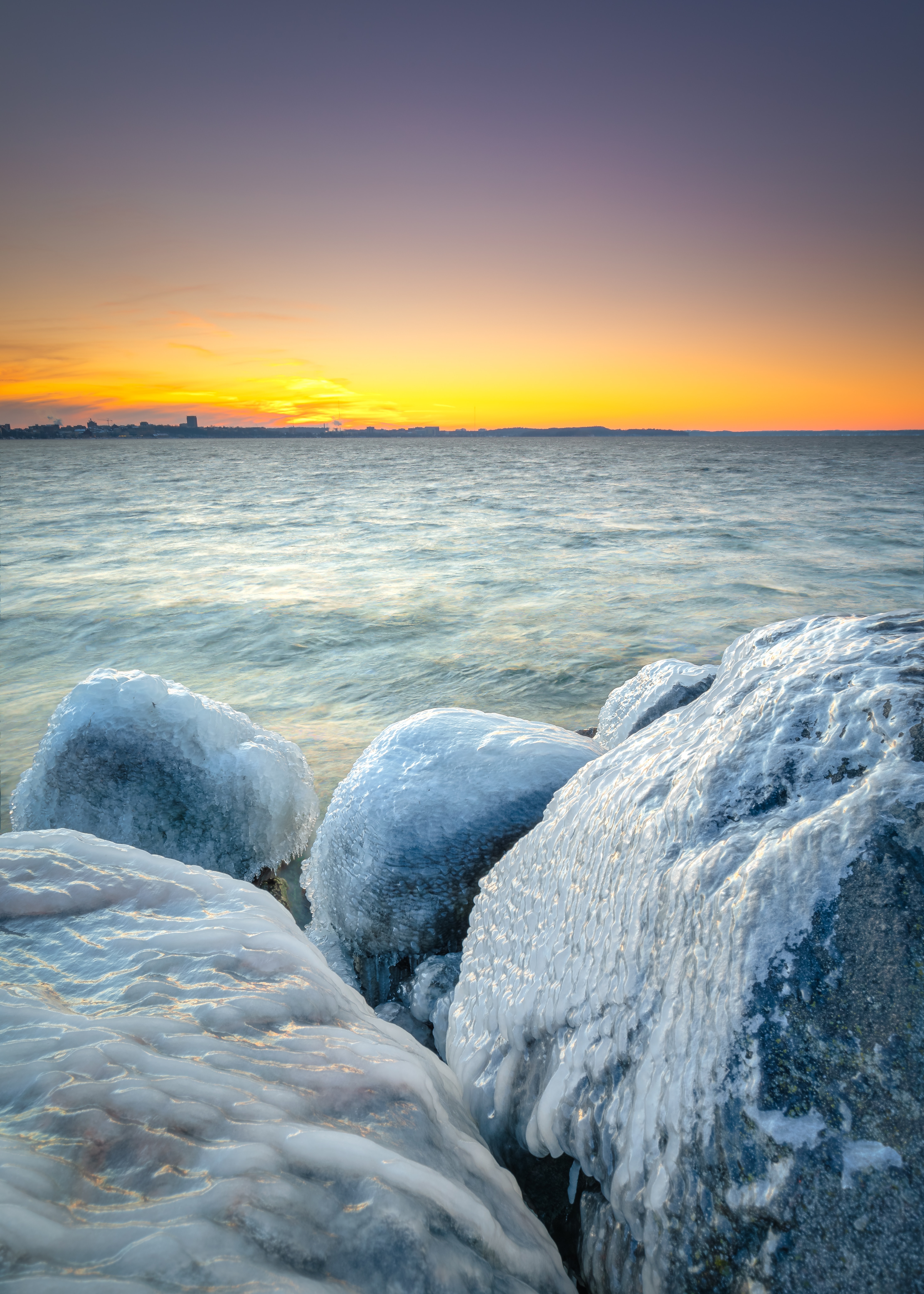 65670 Hintergrundbild herunterladen winter, natur, stones, eis, küste, gefroren - Bildschirmschoner und Bilder kostenlos