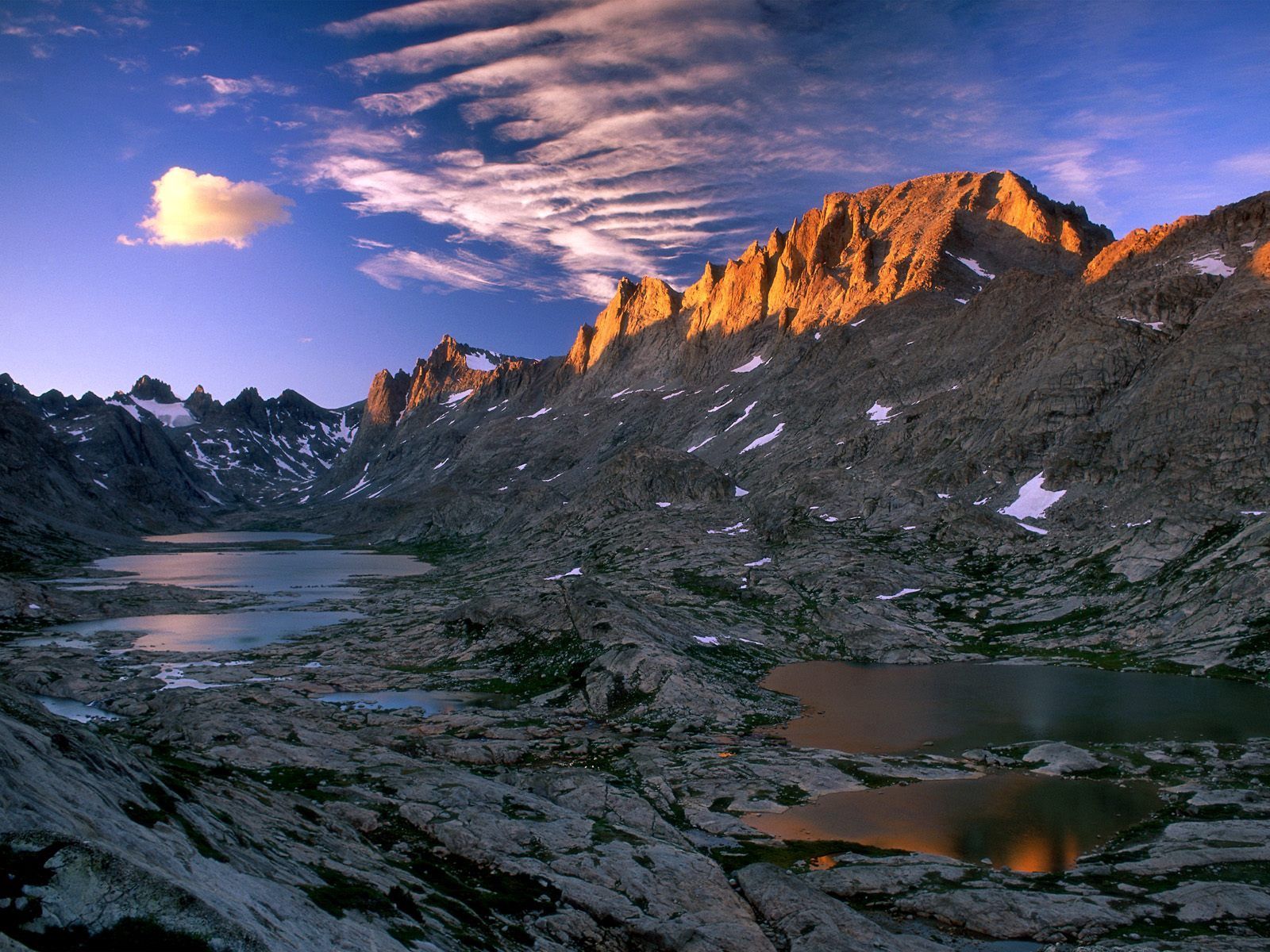 148592 Hintergrundbilder und Wyoming Bilder auf dem Desktop. Laden Sie schatten, fremont-gipfel, fremont peak, mountains Bildschirmschoner kostenlos auf den PC herunter